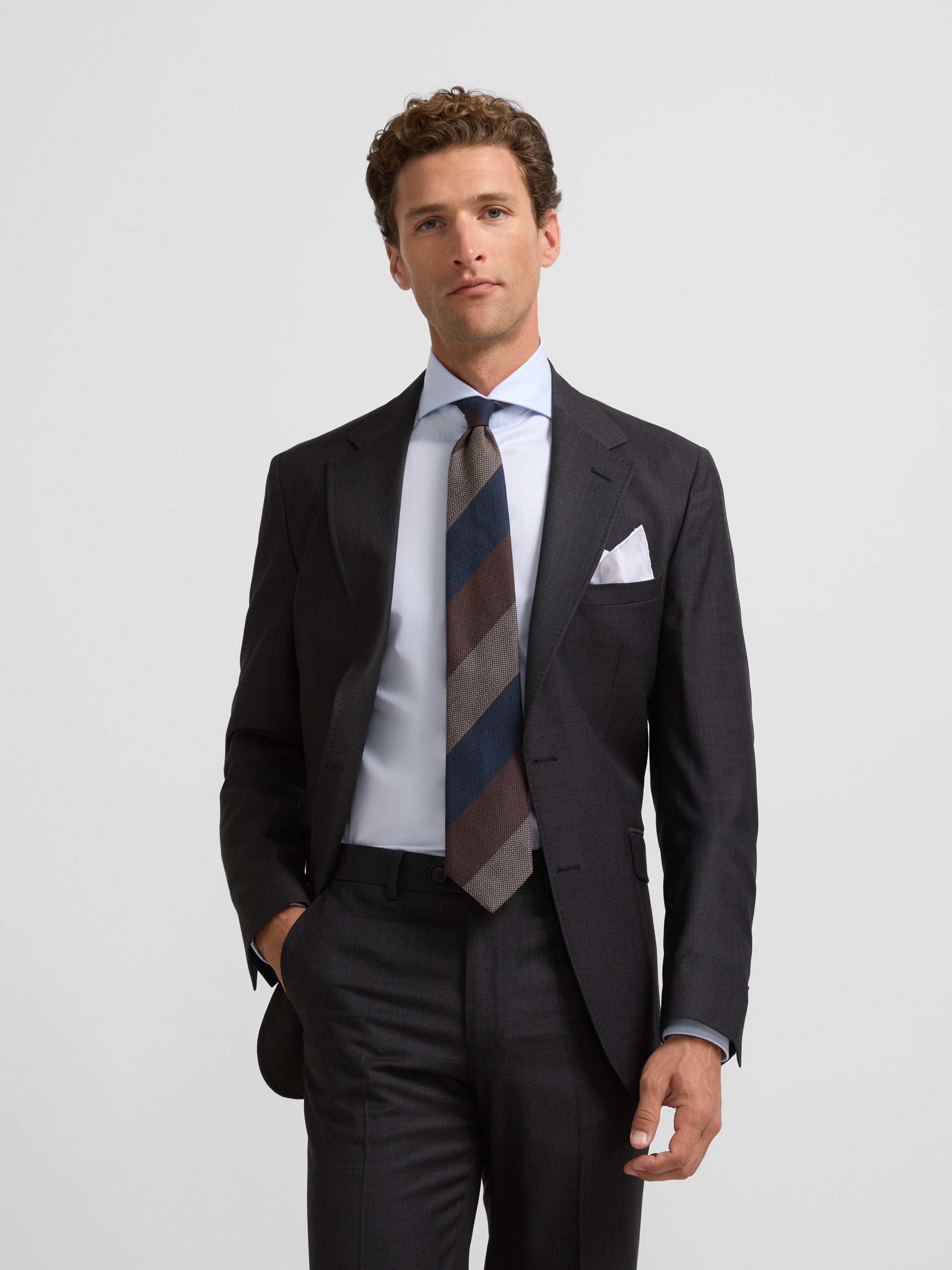 Gray bird's eye blazer suit