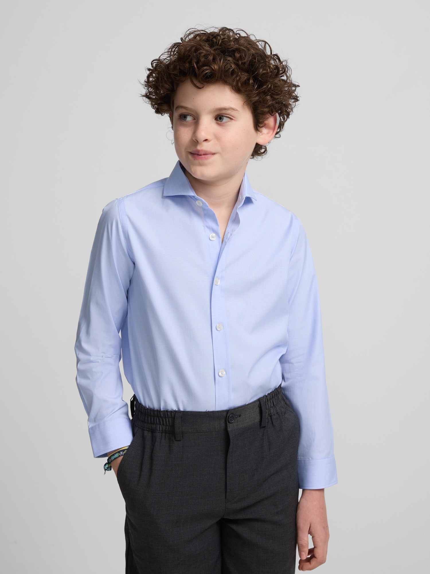 Chemise habillée enfant bleu clair à simple manchette