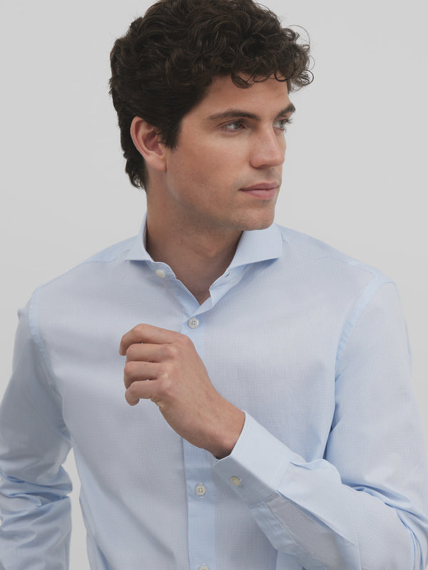 Chemise habillée à carreaux bleu clair avec manchette simple