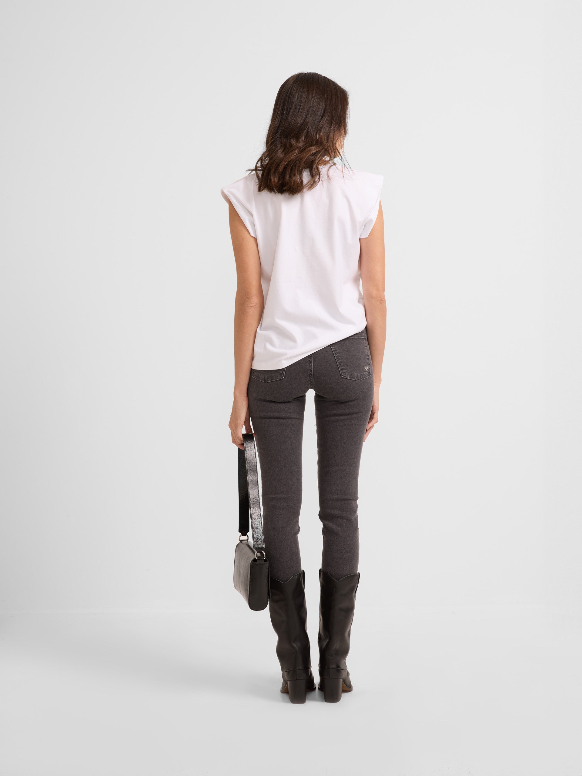 Pantalon femme coupe slim gris