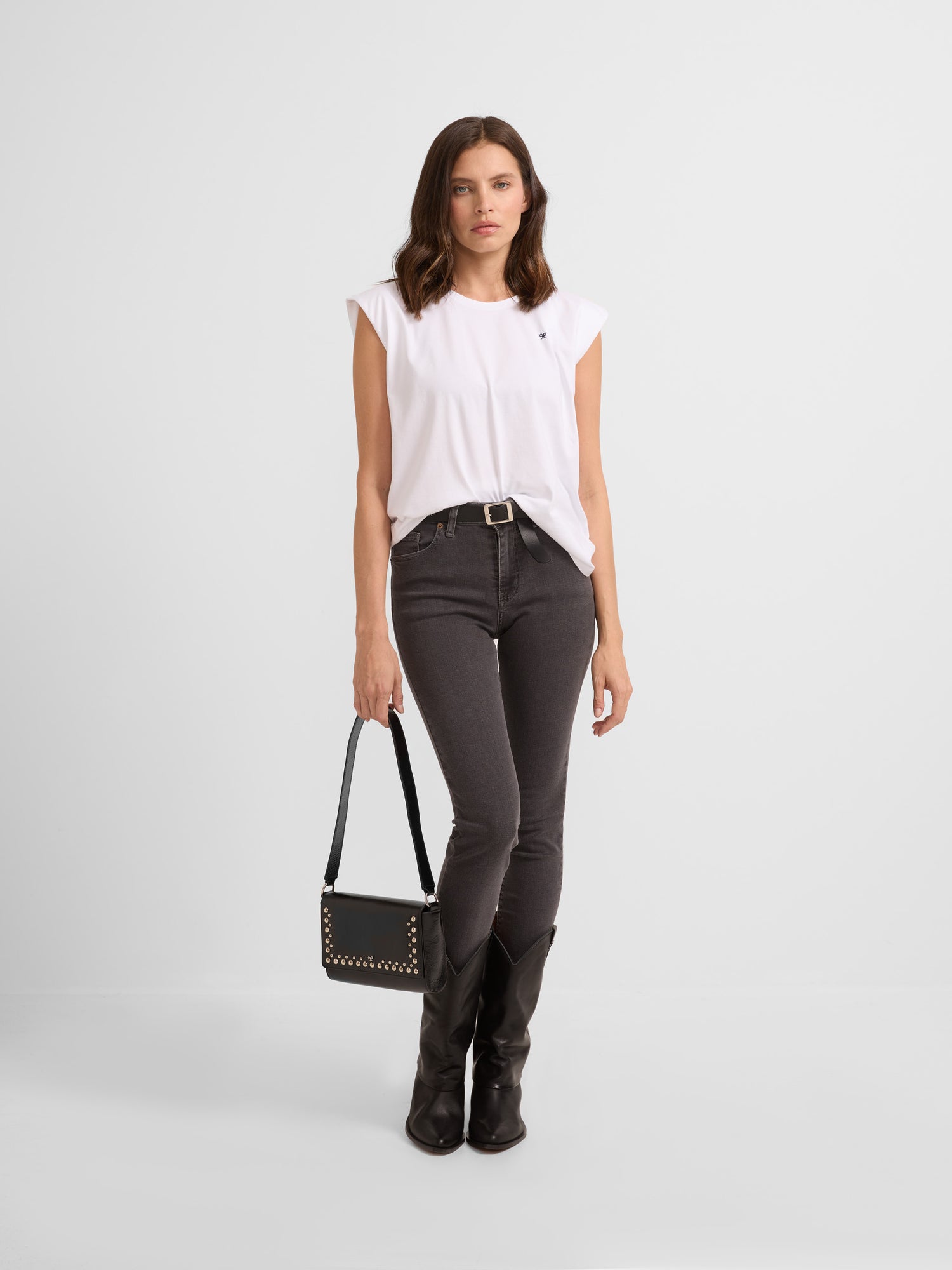 Pantalon femme coupe slim gris