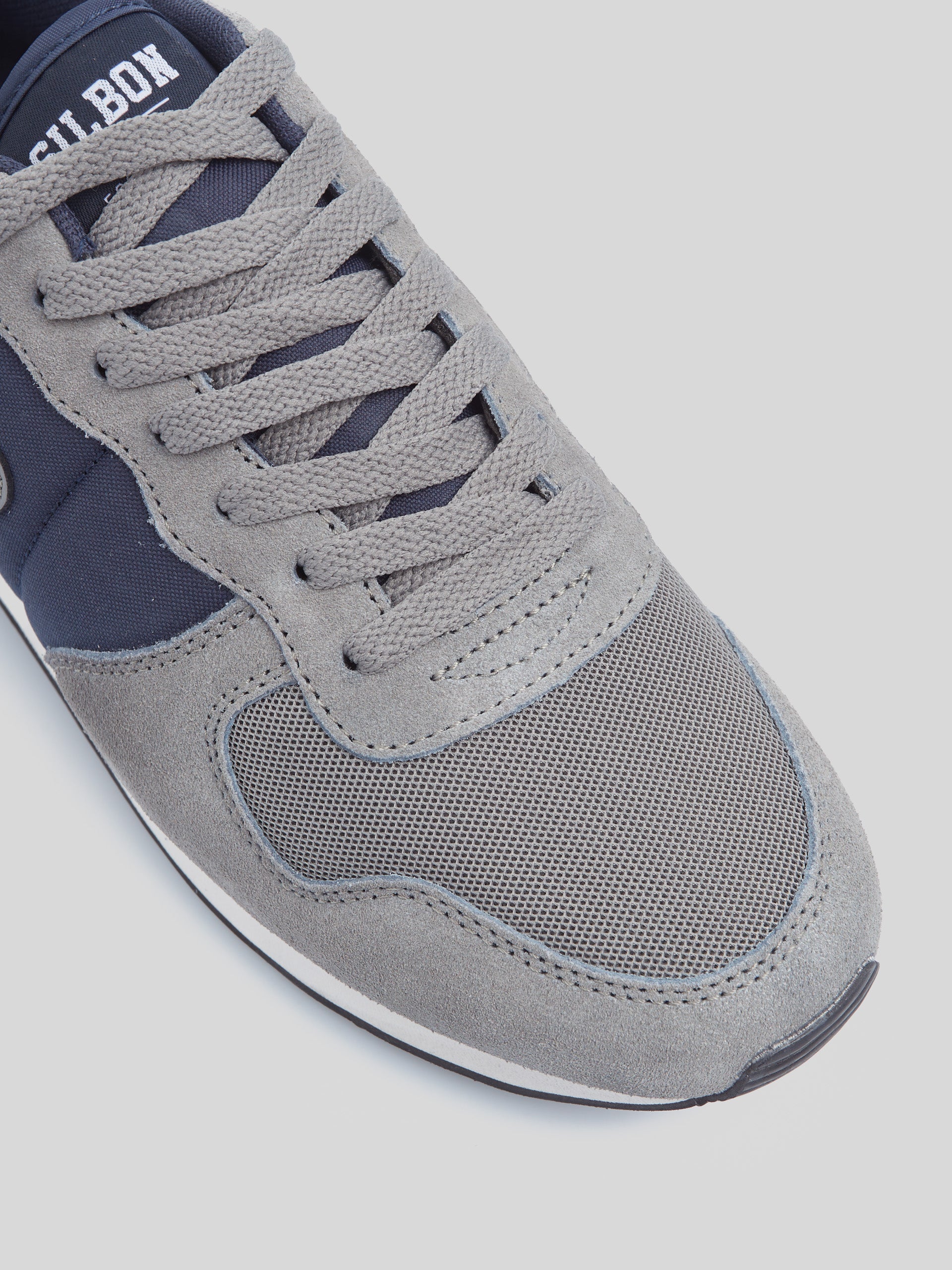 Nike hotsell vortex gris