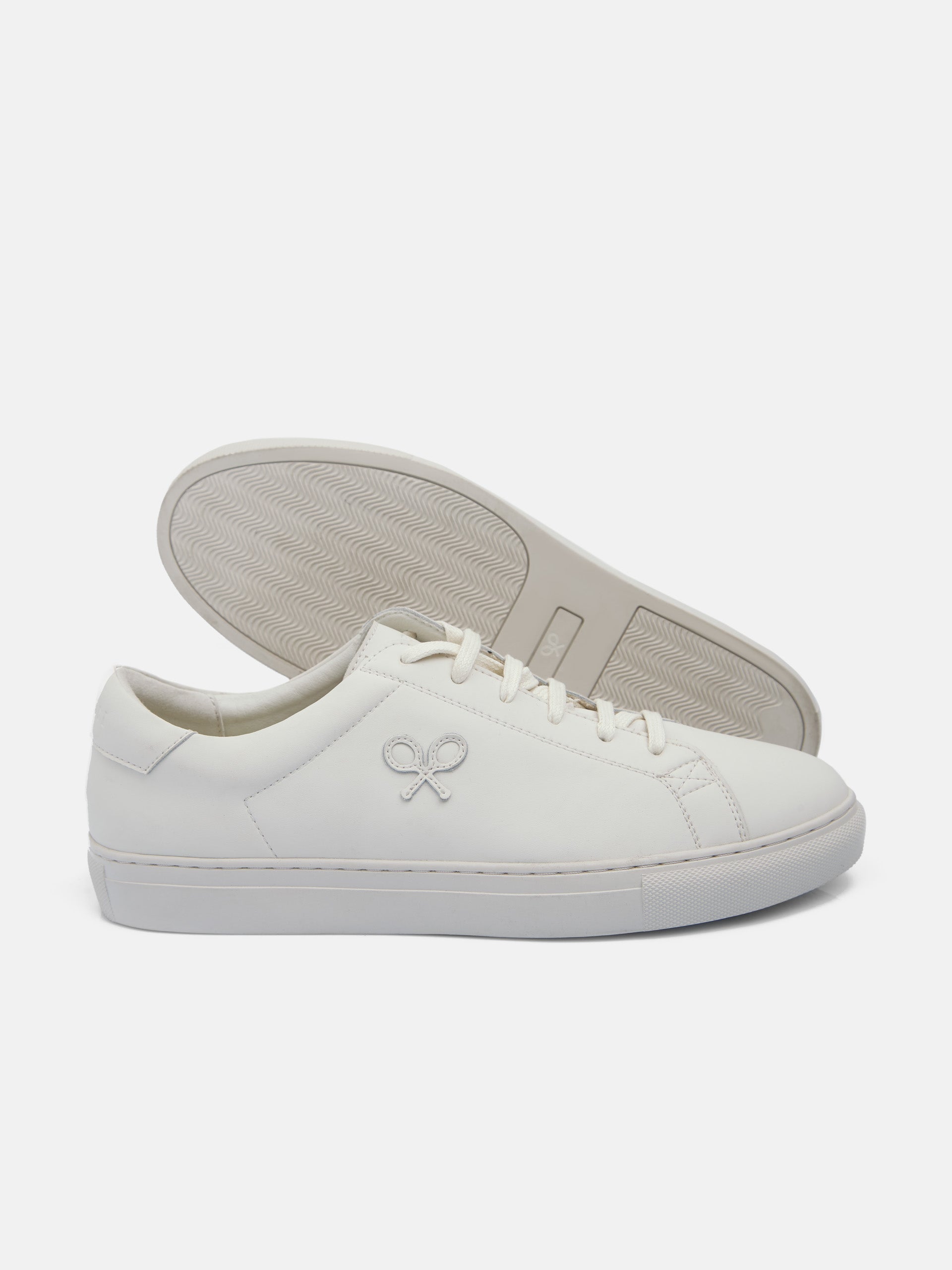 Classic white silbon sneaker