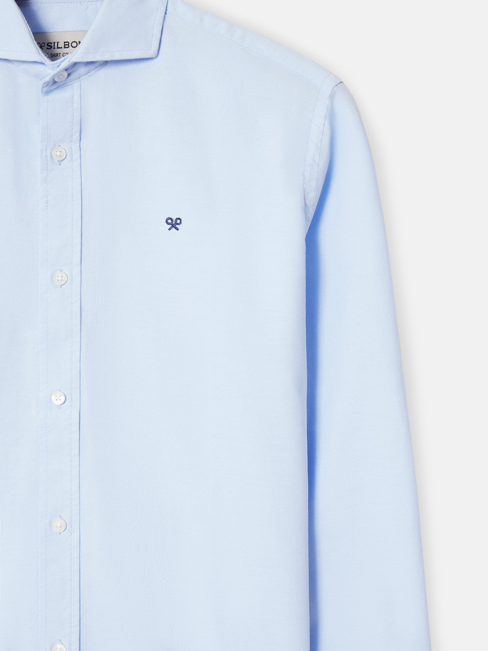 Light blue cutaway oxford sport shirt