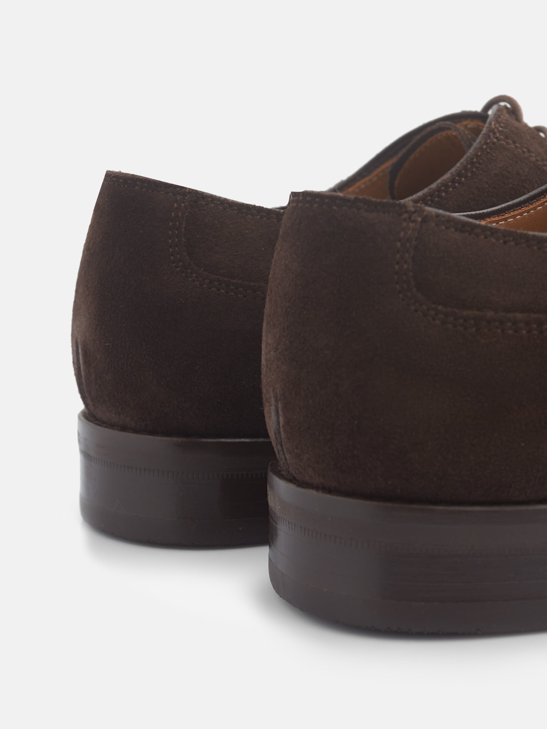 Classic suede shoe with dark brown laces