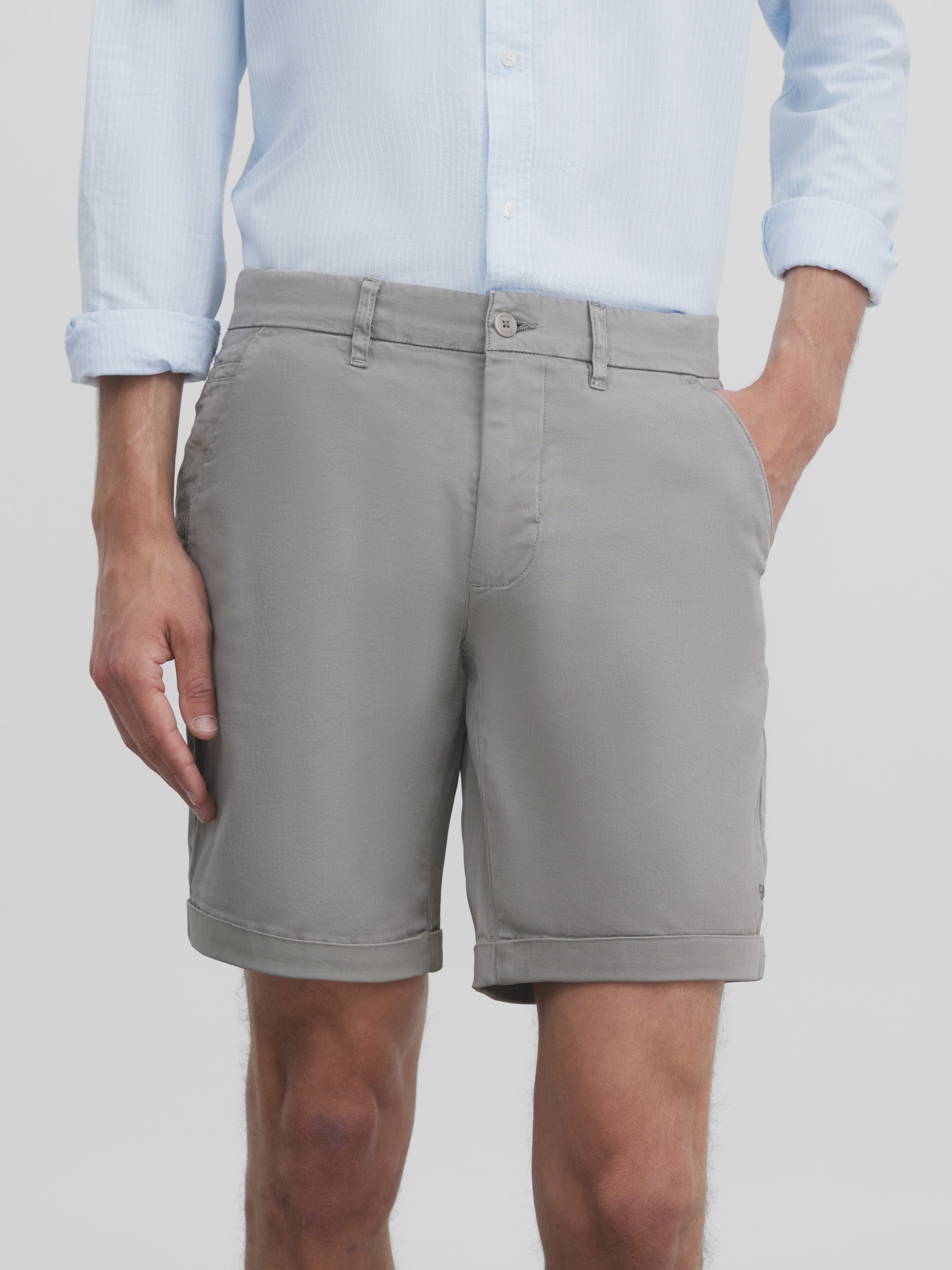 Classic gray Silbon Bermuda shorts