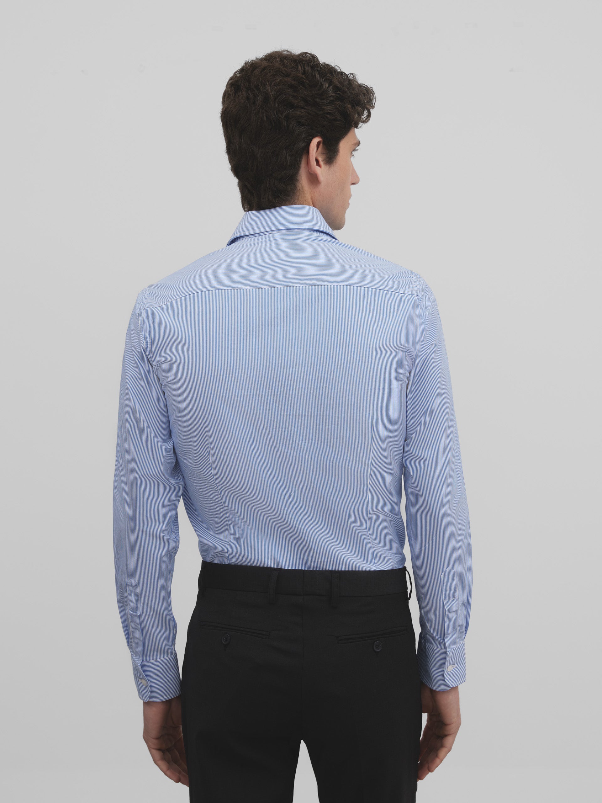 Chemise habillée à rayures bleu marine