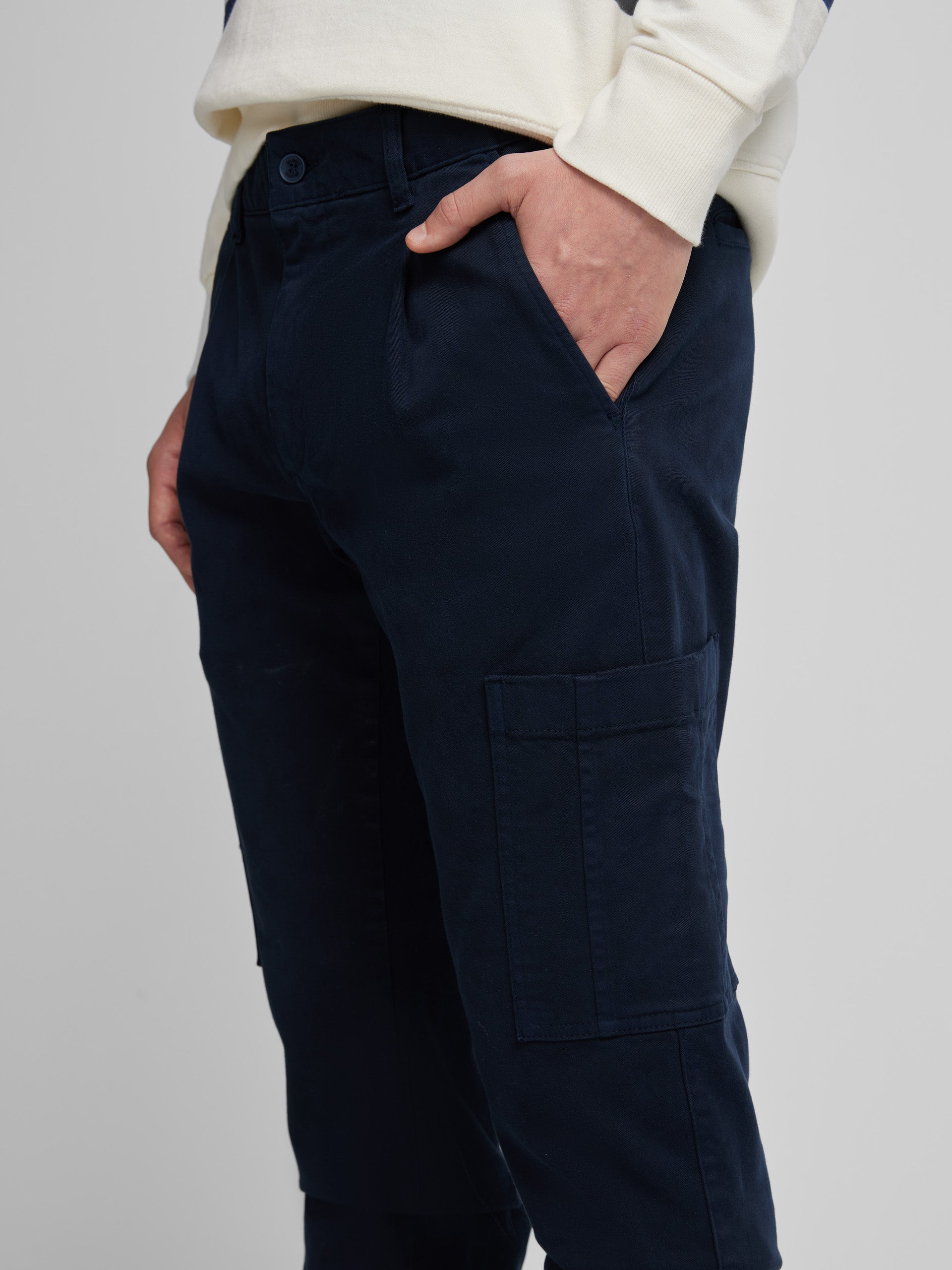 Navy blue relaxed cargo sport pants