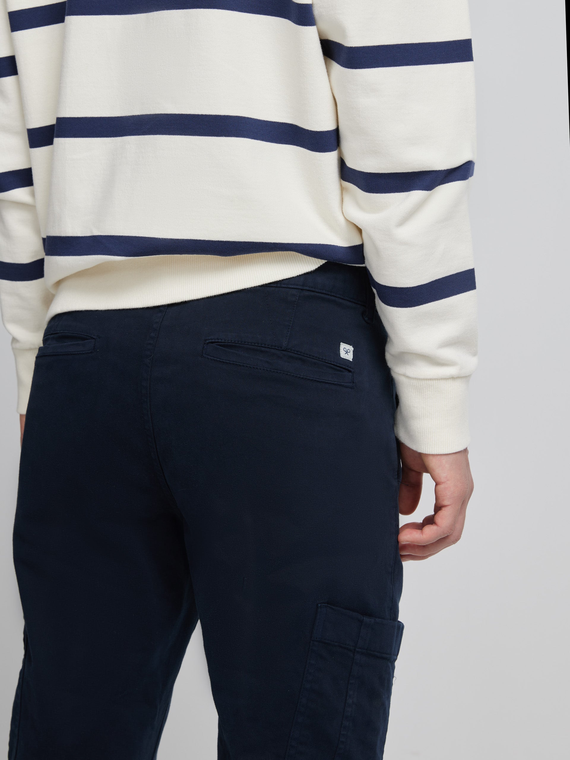 Navy blue relaxed cargo sport pants