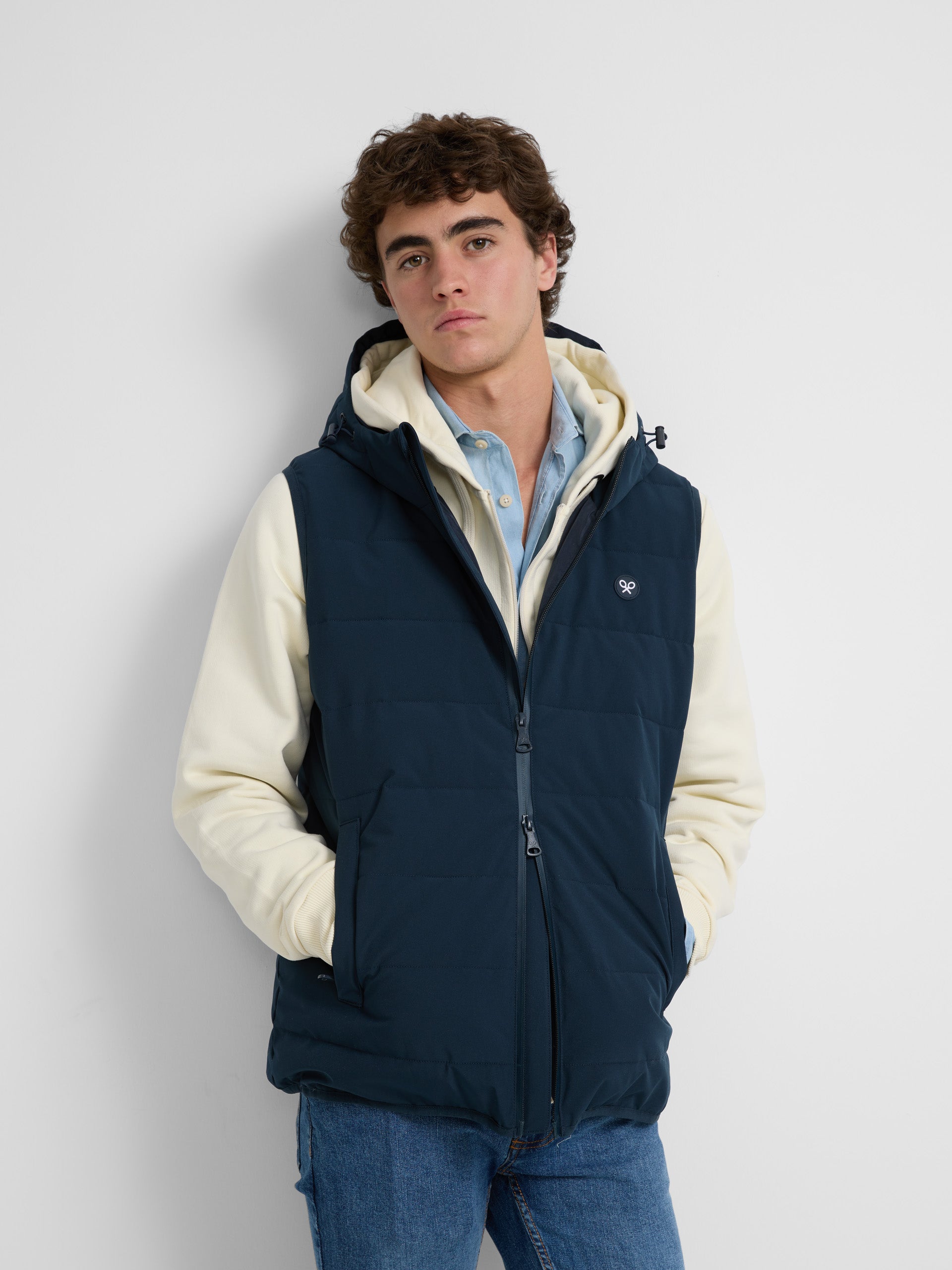 Gilet technique à capuche marine