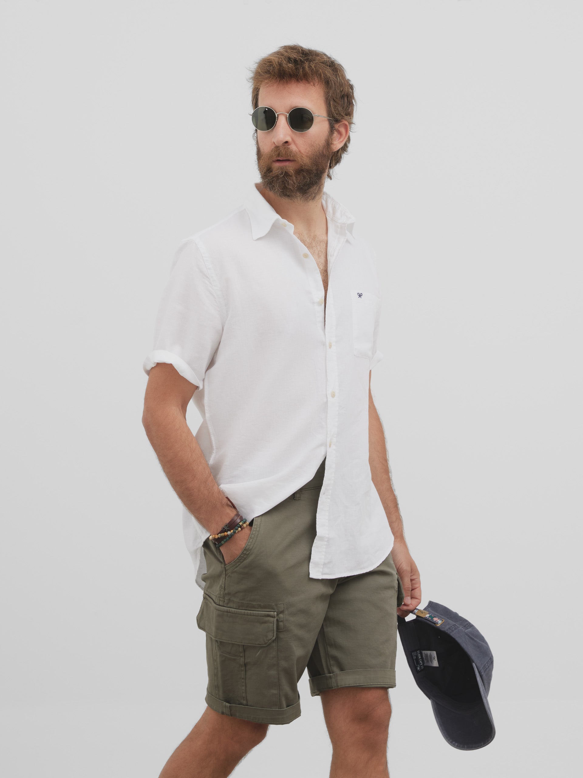 White short sleeve linen sport shirt