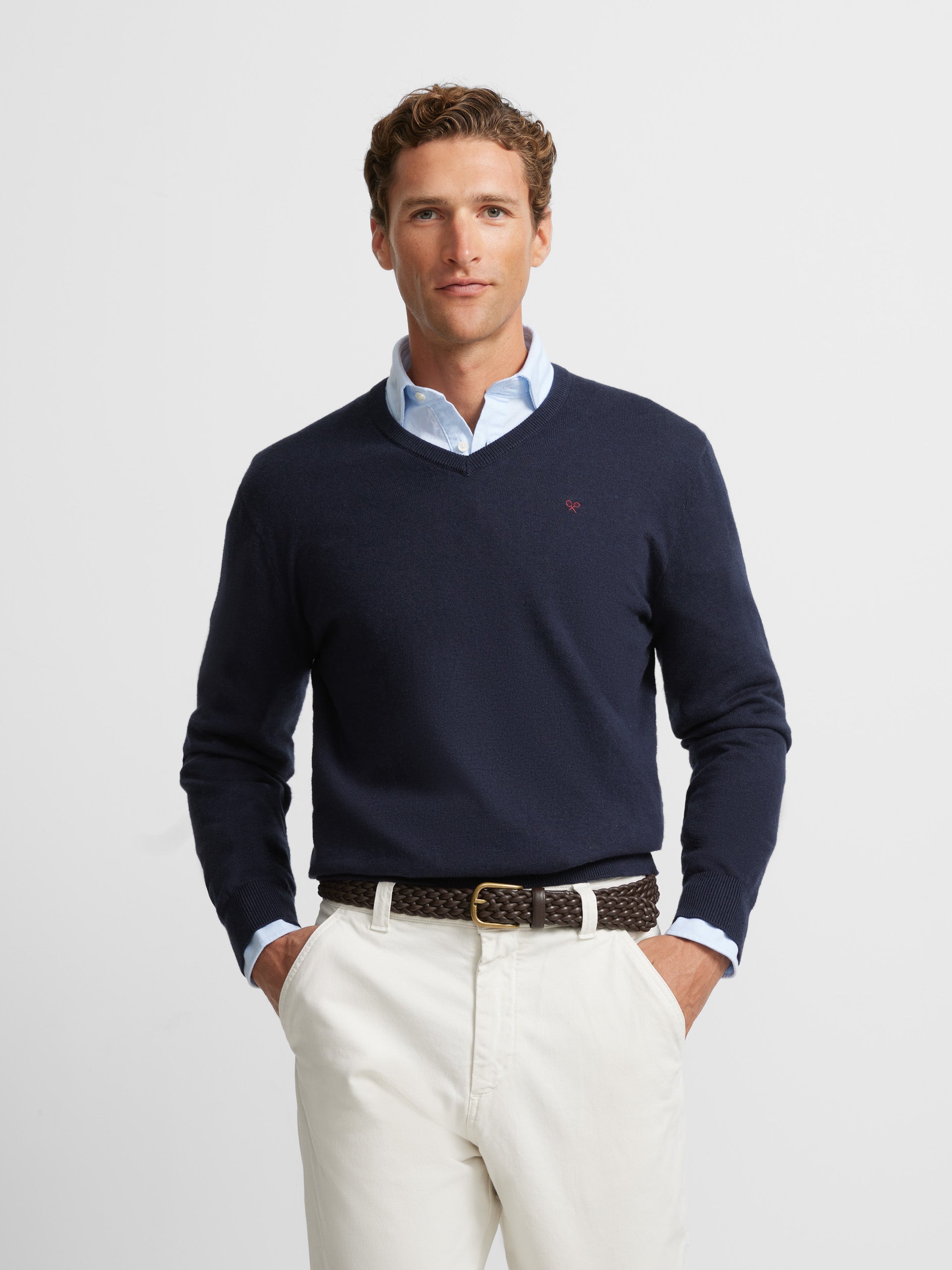 Plain V-neck sweater in navy blue