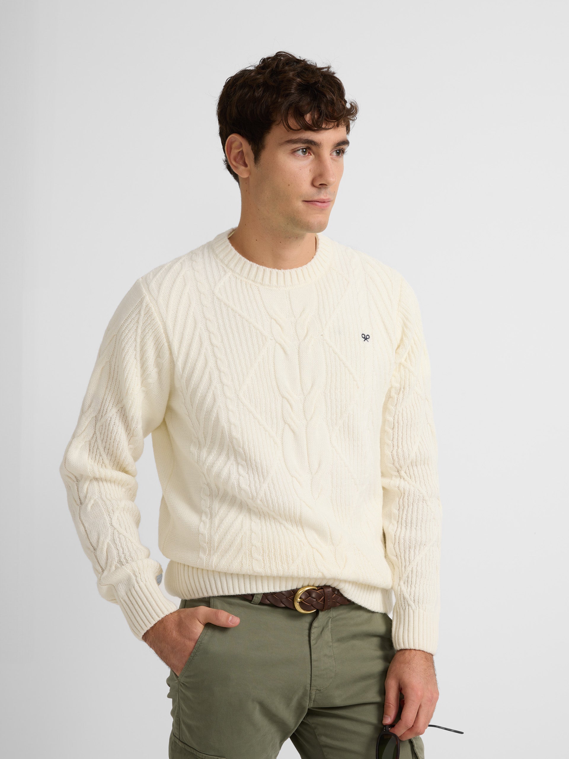 Pull en maille torsadée beige