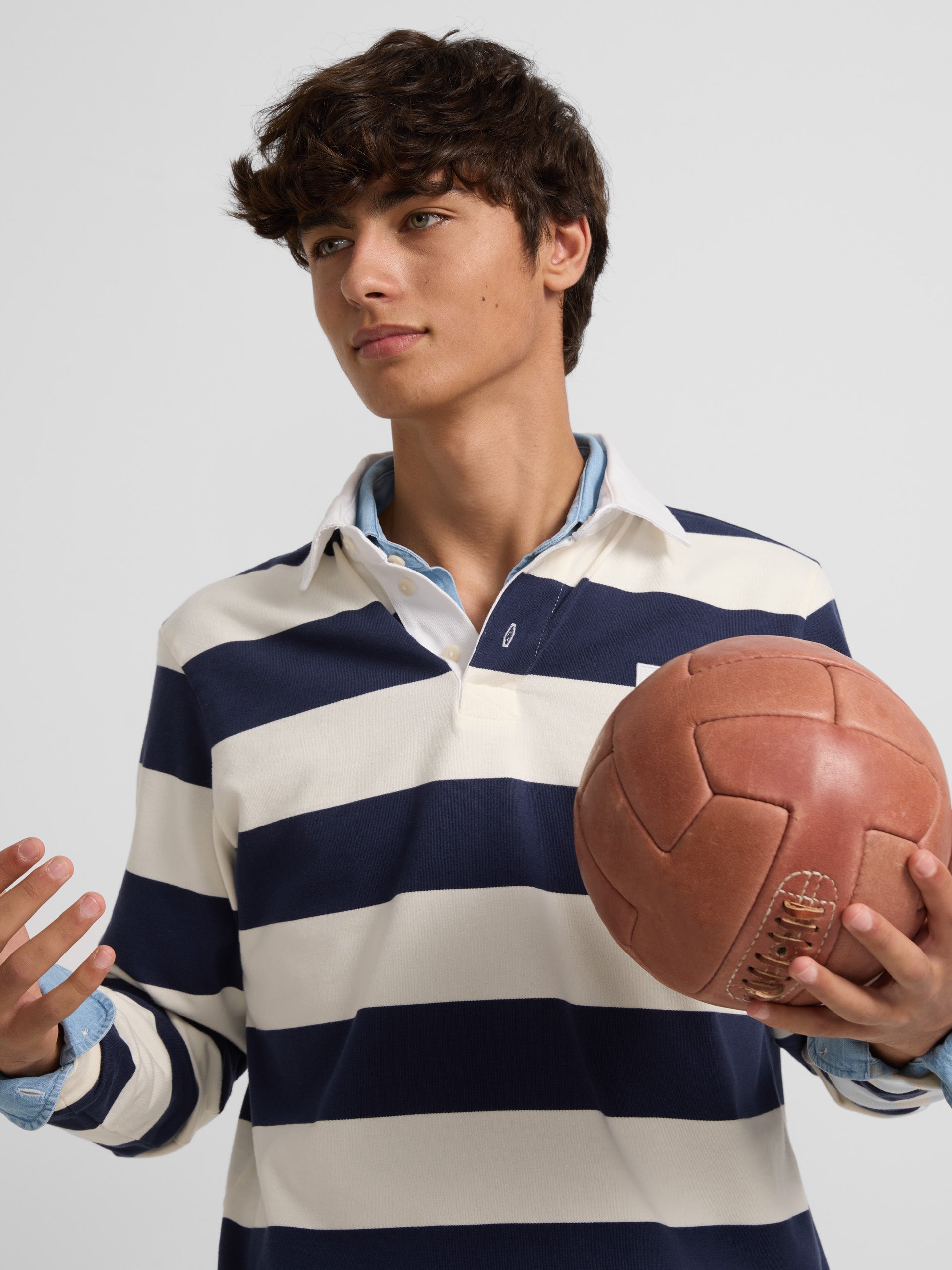 Classic long sleeve polo with blue stripes