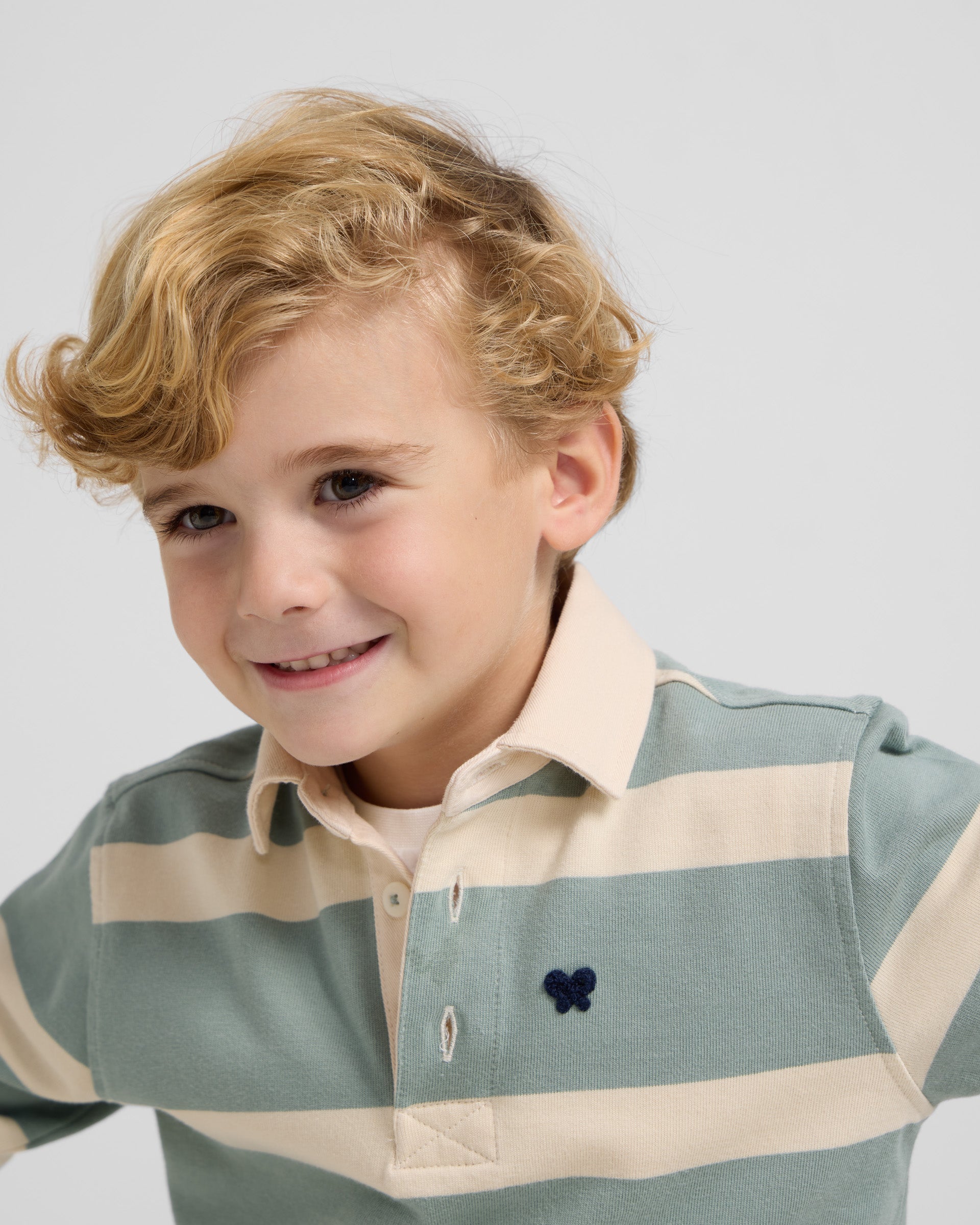 Classic rugby polo shirt for kids with wide green stripes