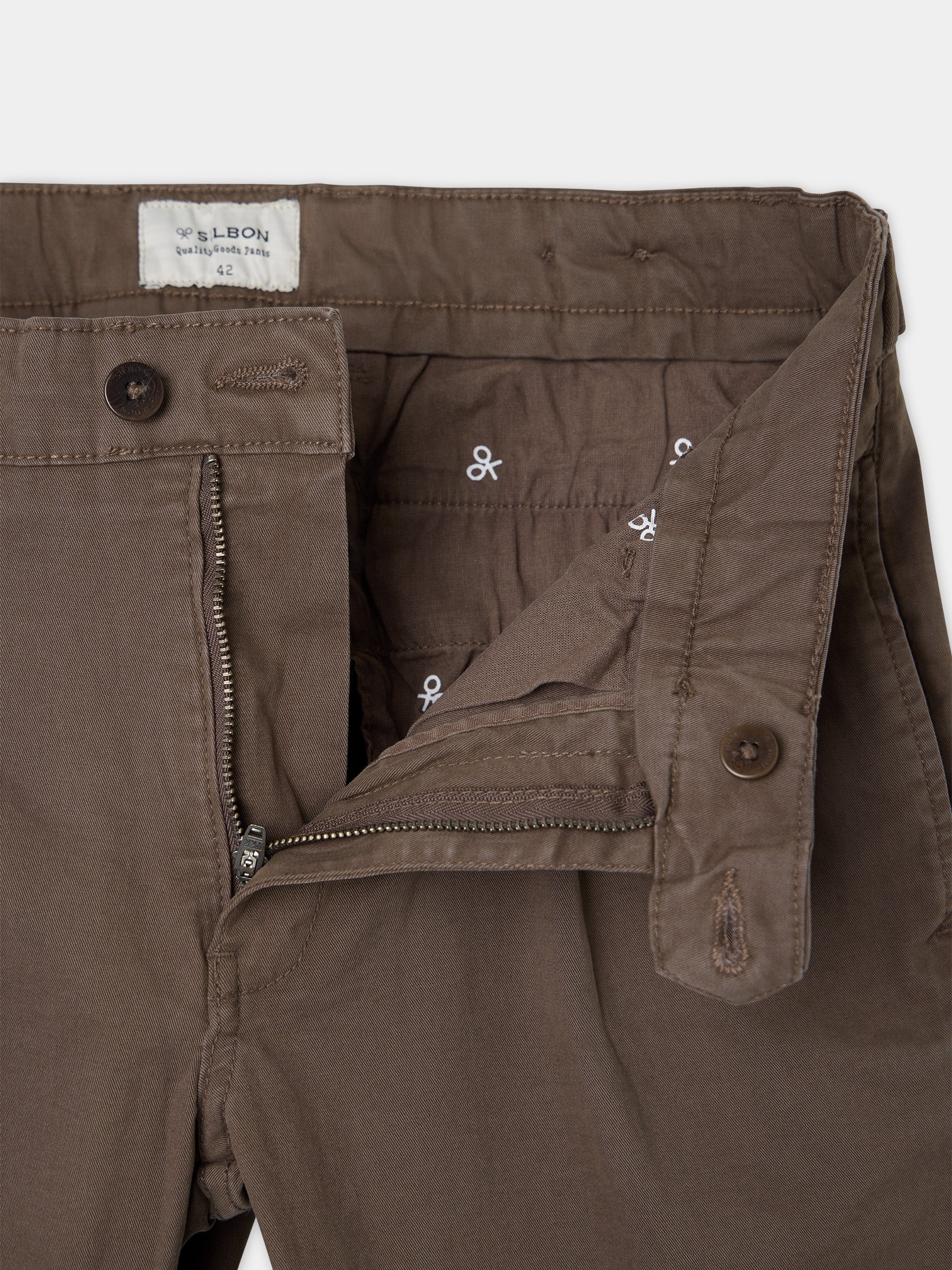 Brown pleated chino sport pants