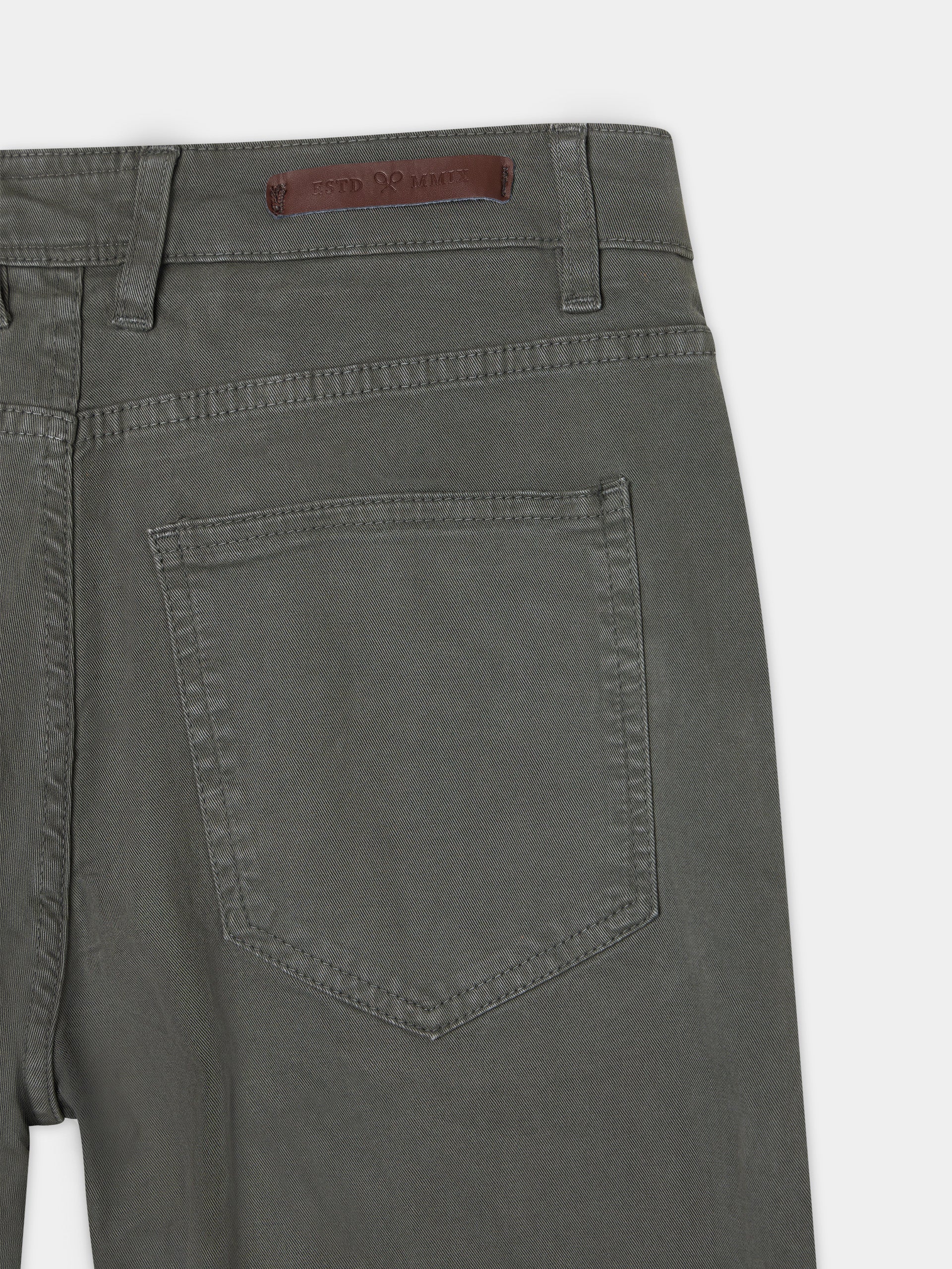 Pantalon sport cinco bolsillos gris oscuro