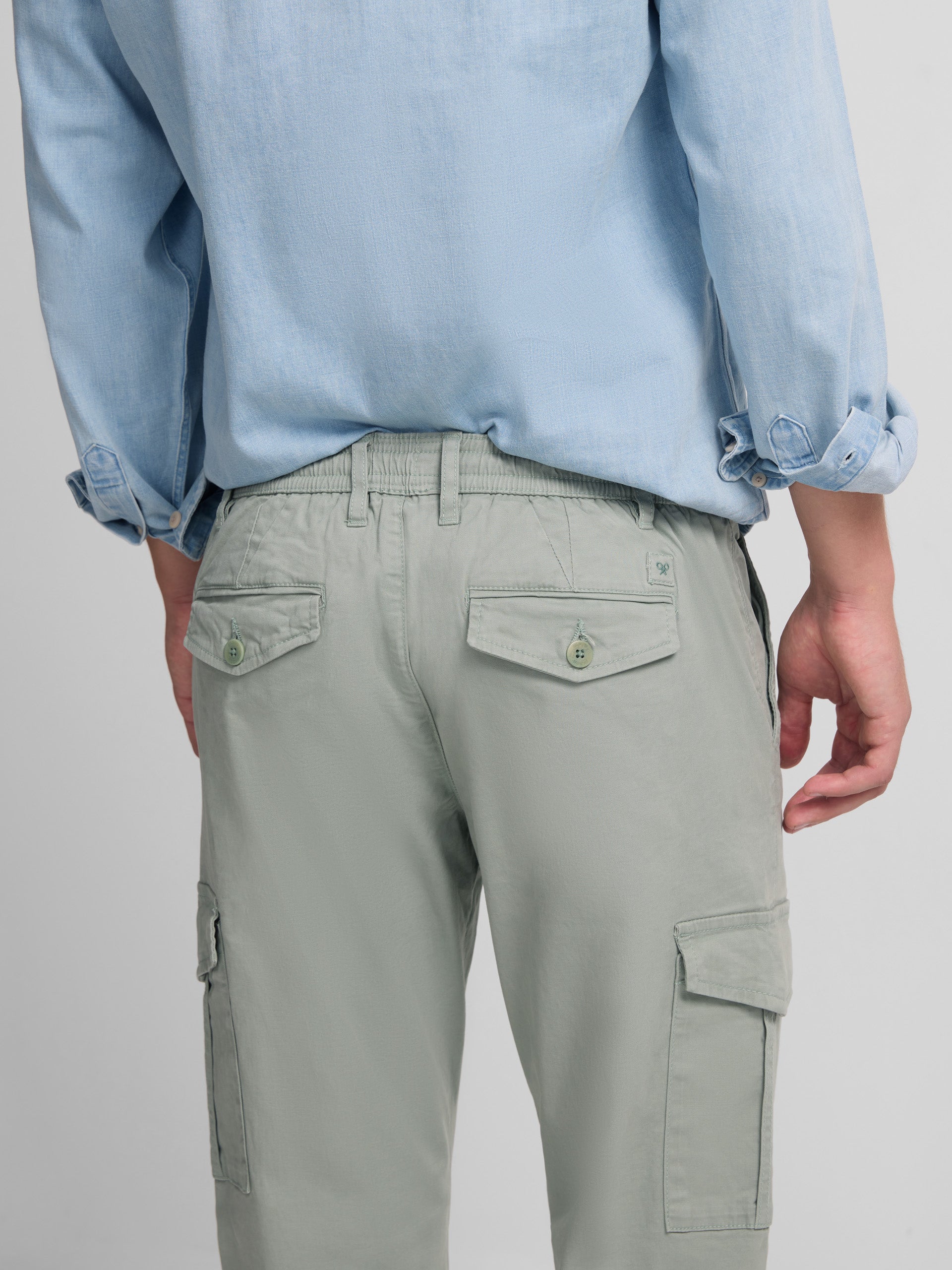 Pantalon sport jogger cargo verde gris