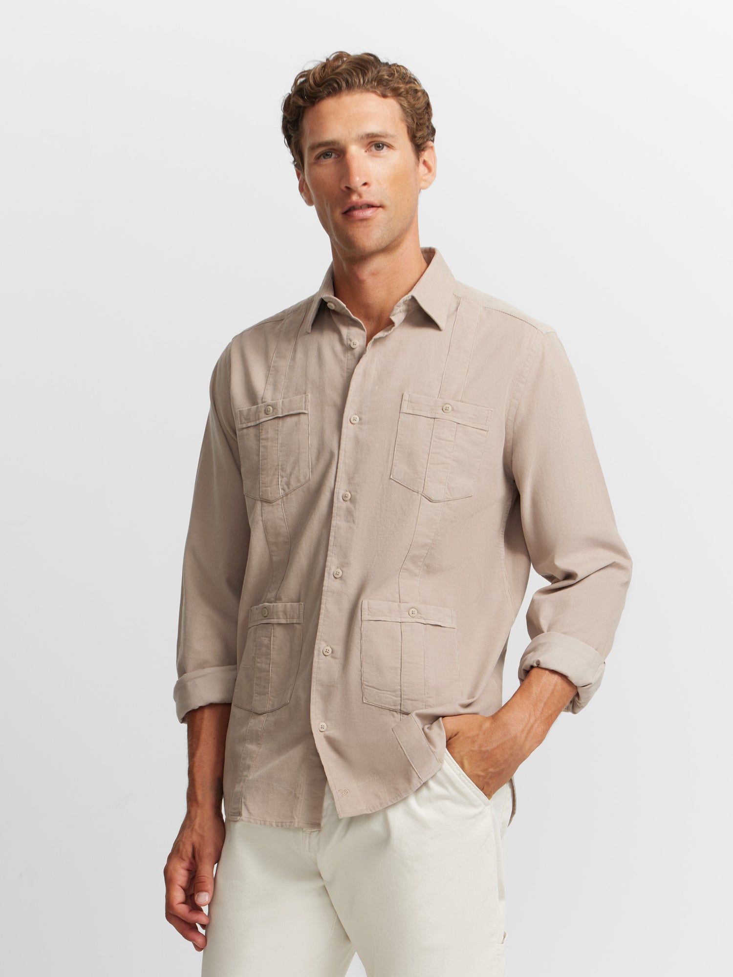 Guayabera micropana piedra