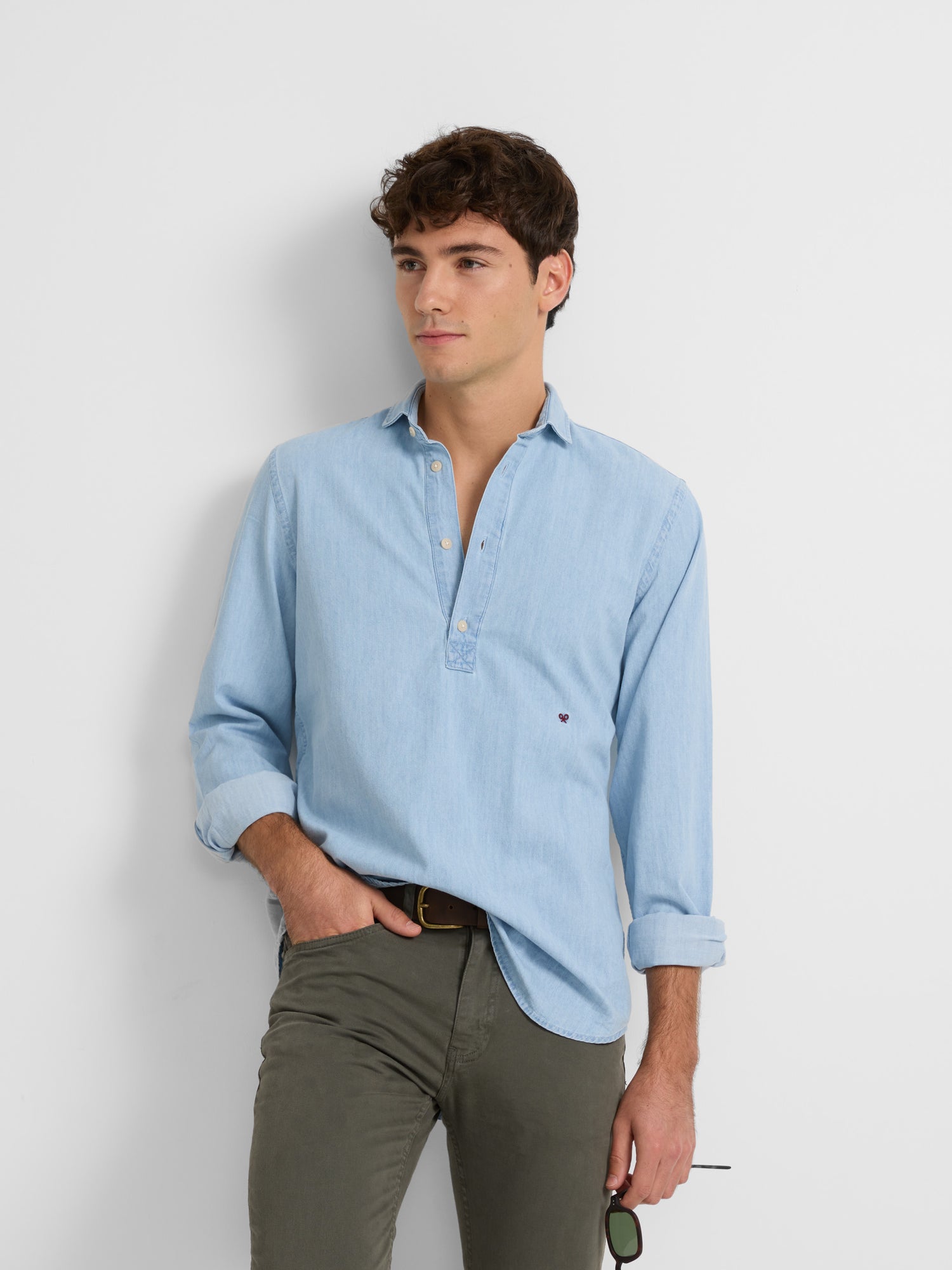 Light blue warm jeans t-shirt