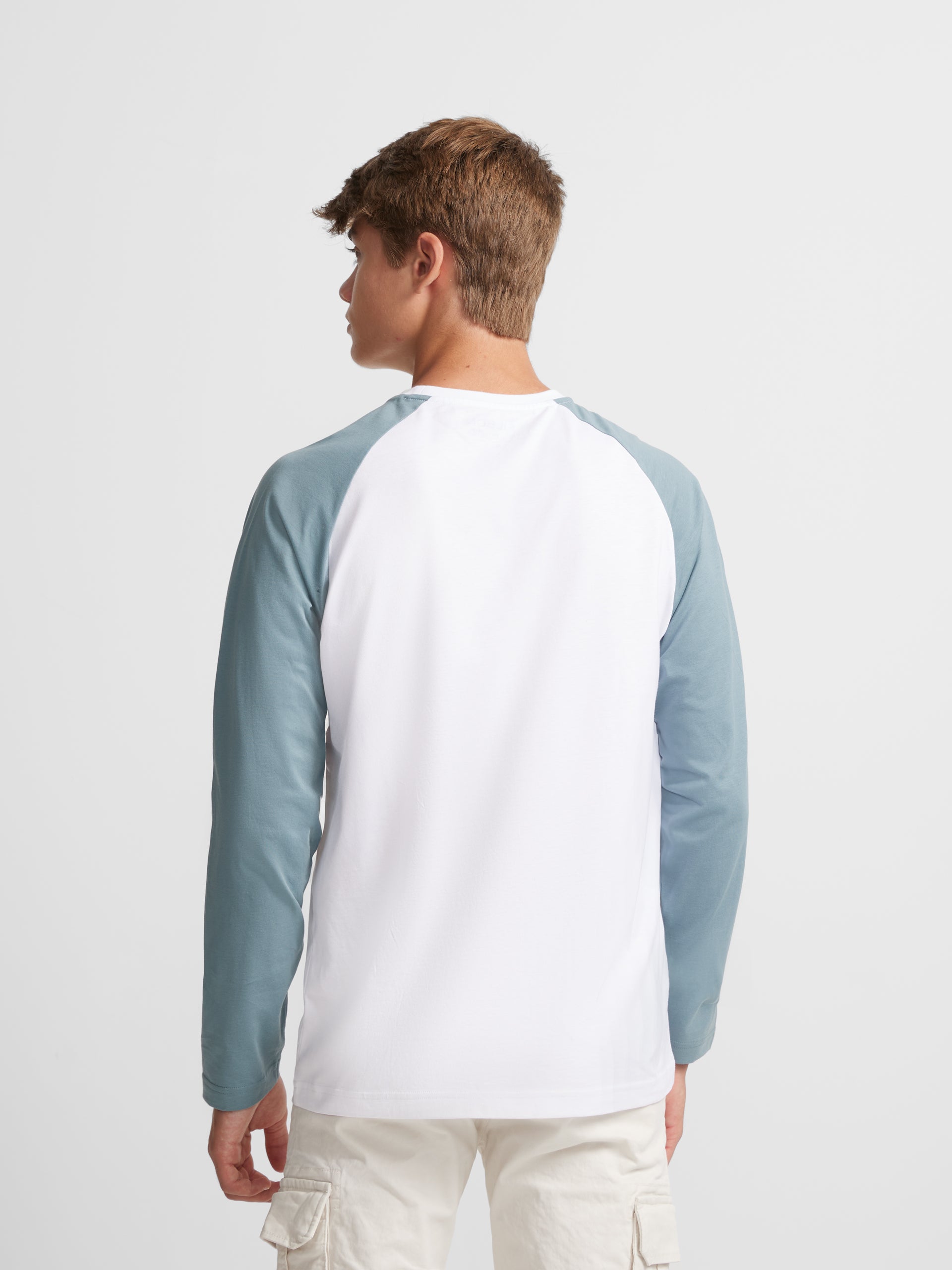 Green two-tone long-sleeved T-shirt