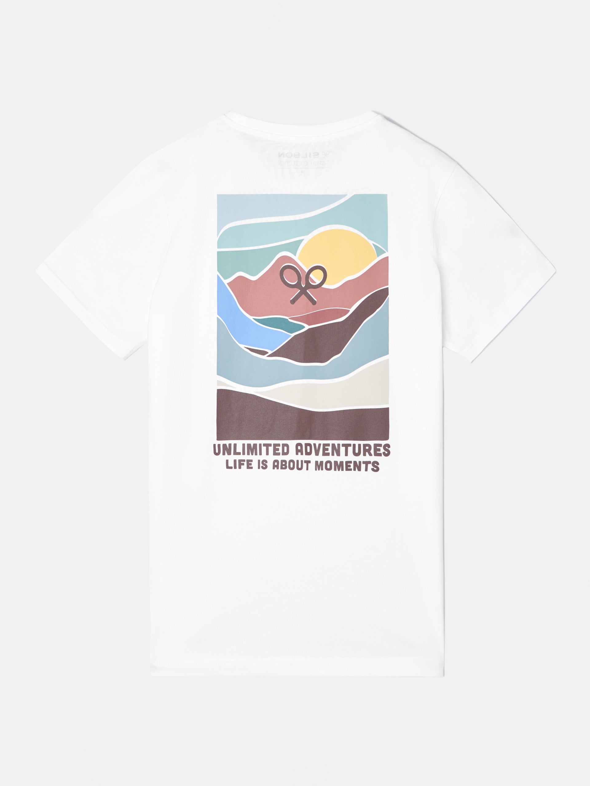 Camiseta unlimited adventures blanca