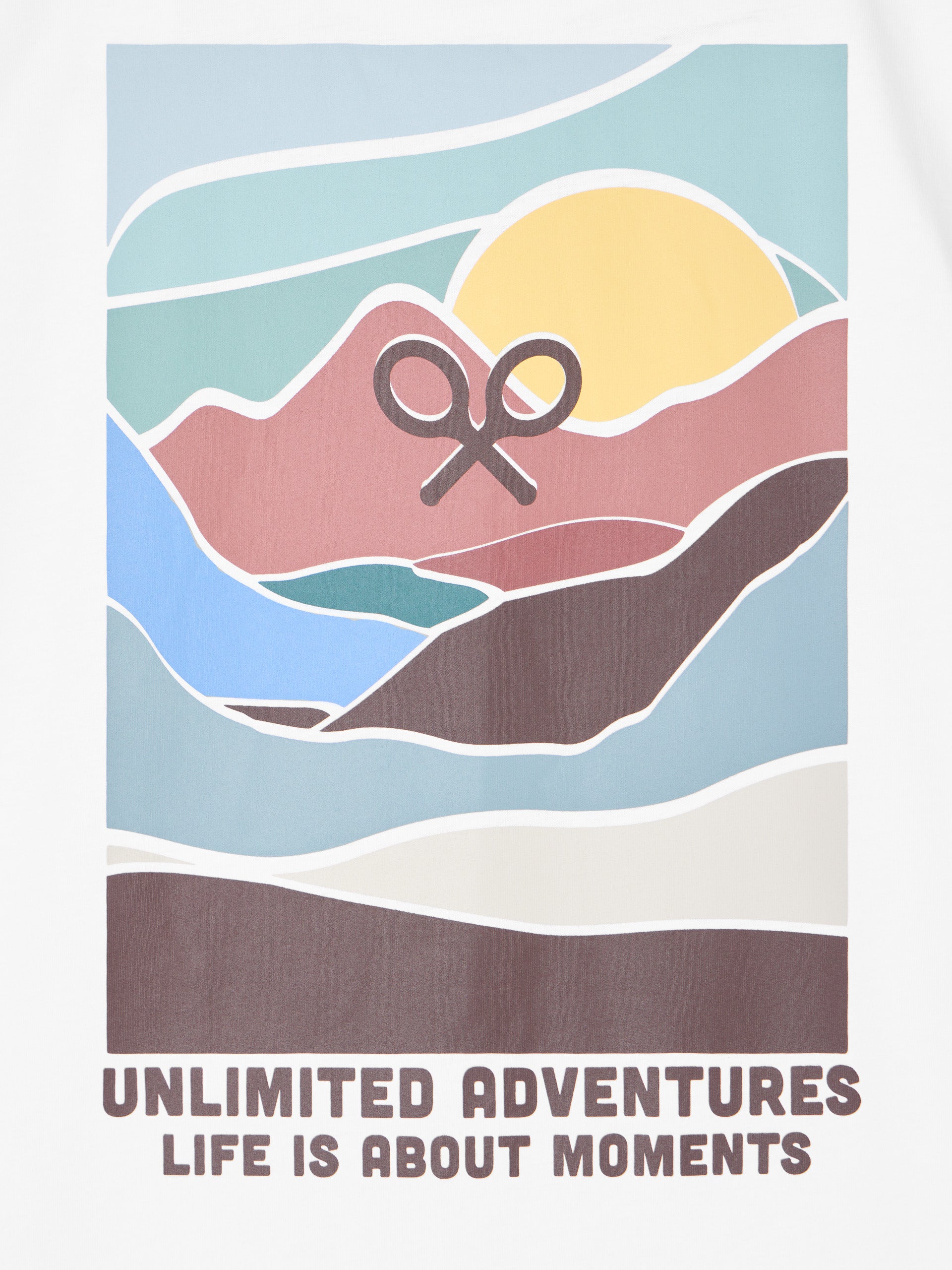 Camiseta unlimited adventures blanca