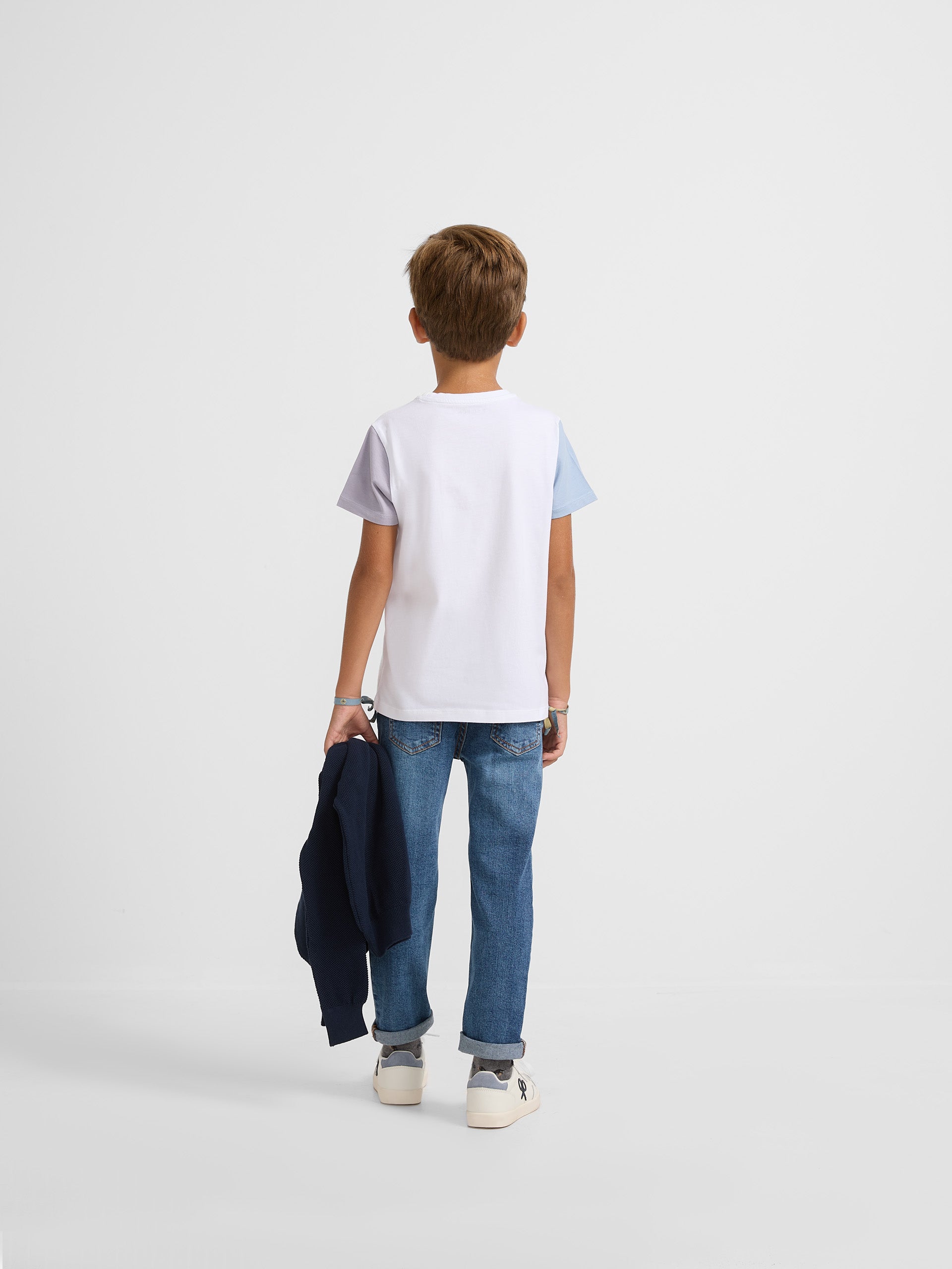 Kids T-shirt with colorful white sleeves