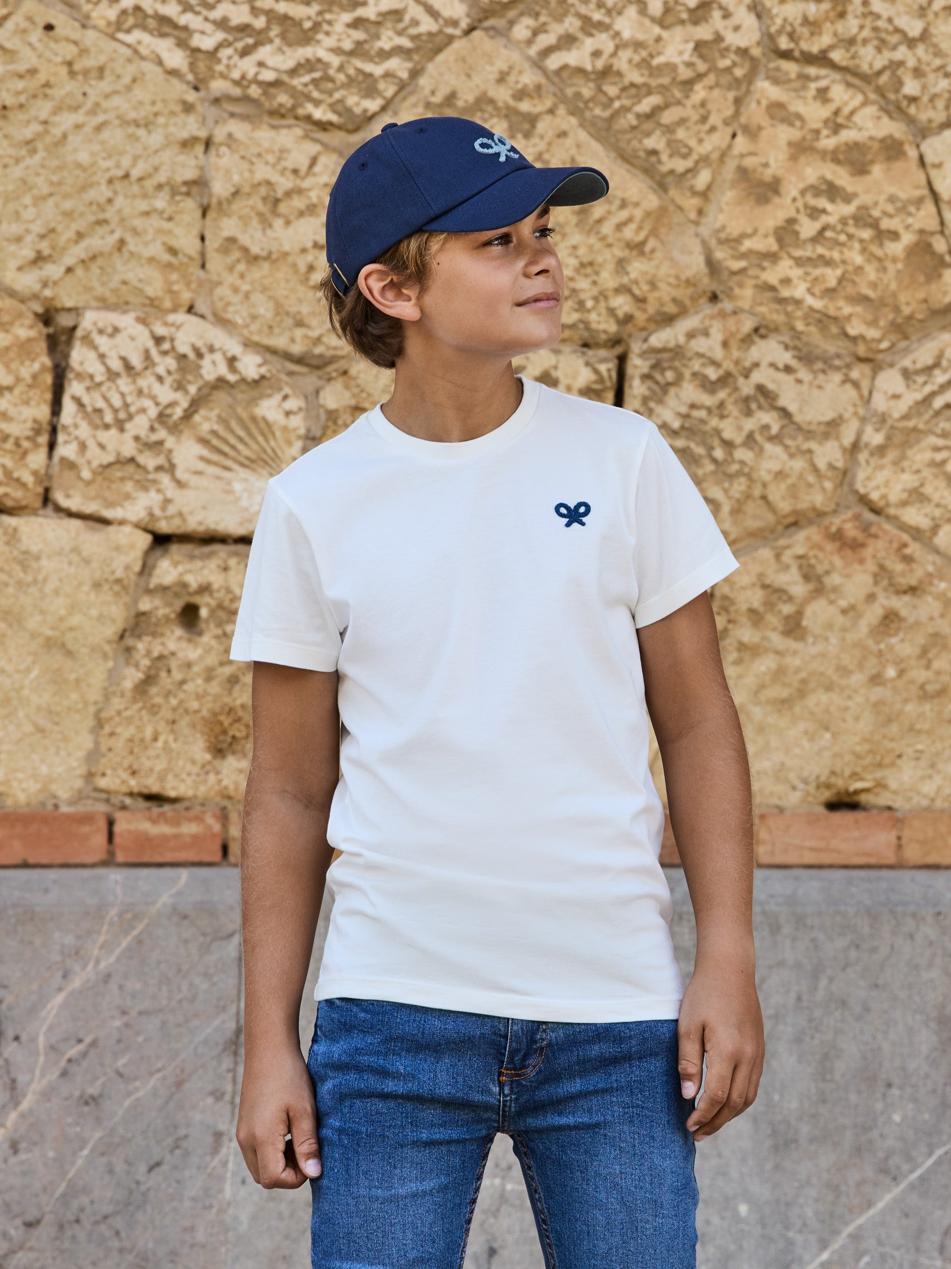 Camiseta kids raqueta geometrica blanca