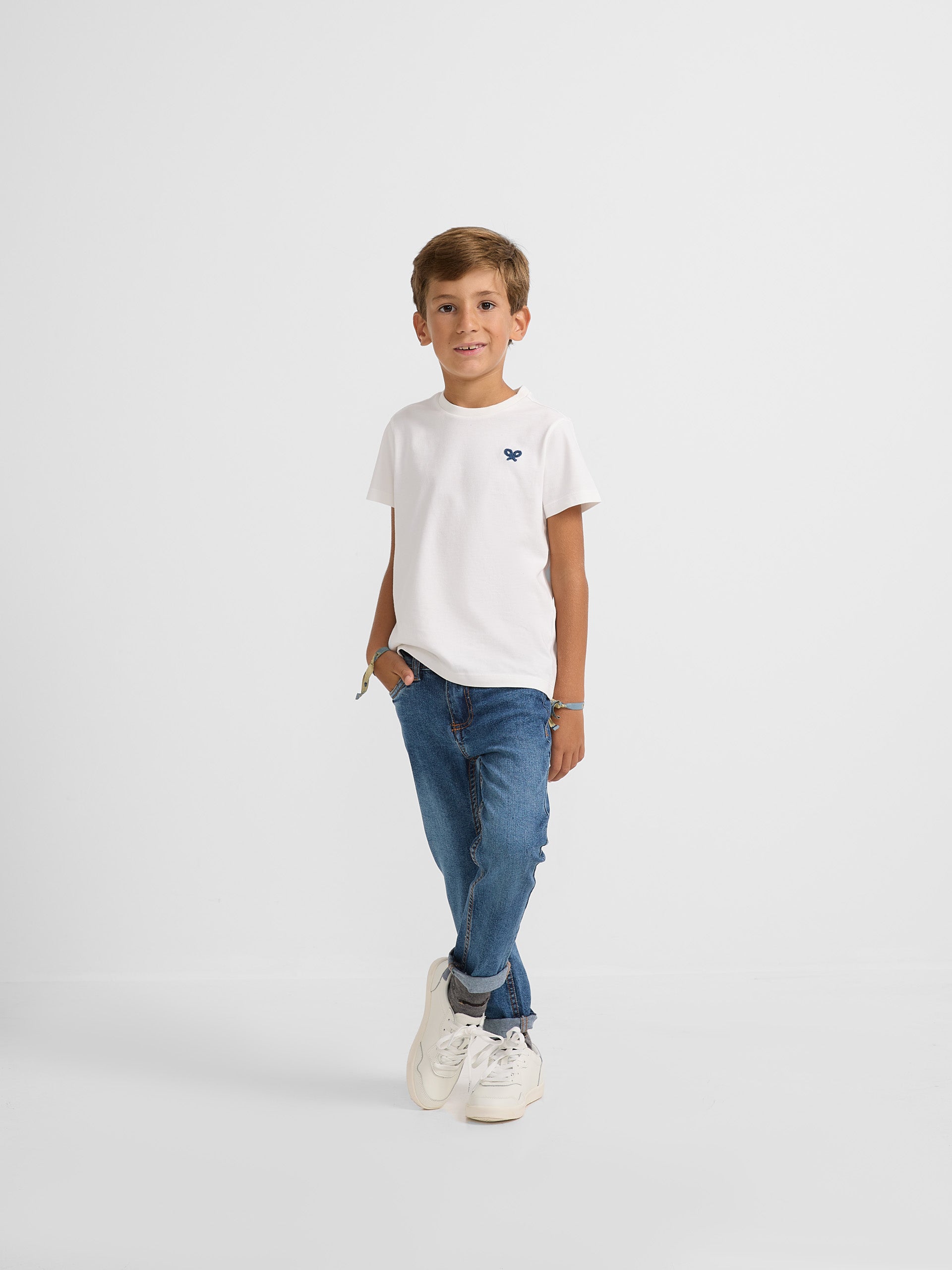 Camiseta kids raqueta geometrica blanca