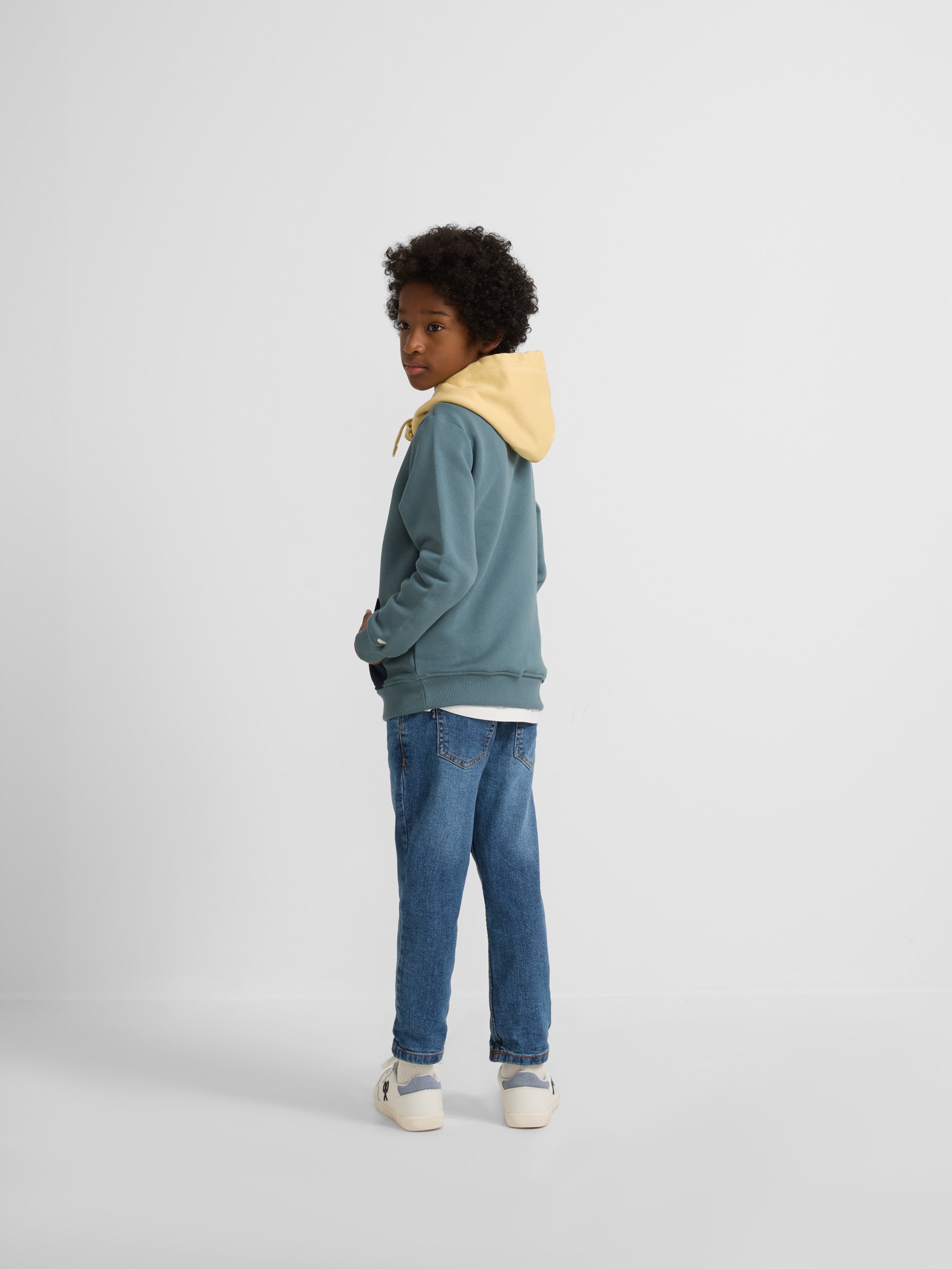 Kids hooded sweatshirt with green pocket