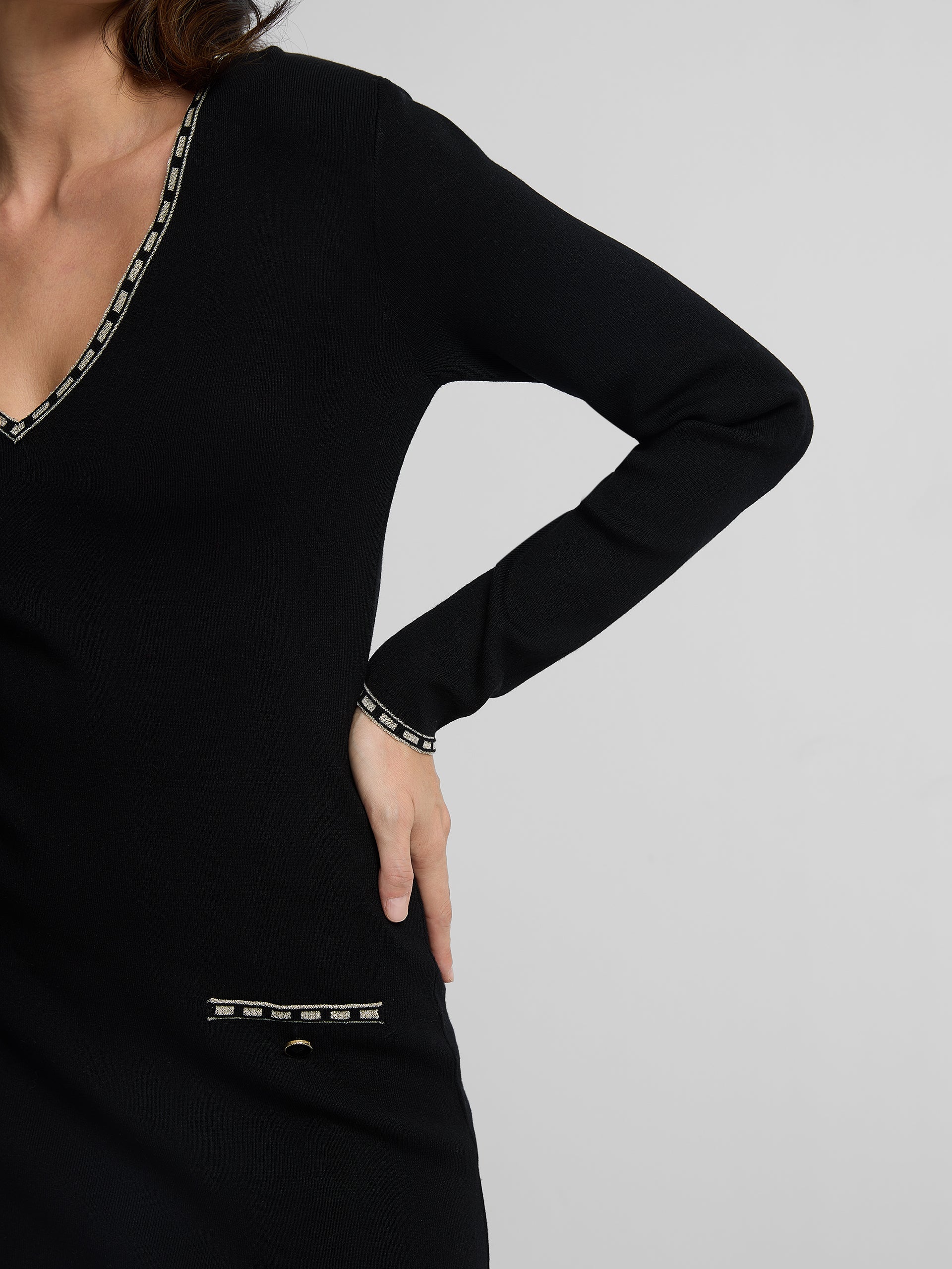 Black contrast neckline midi knit dress