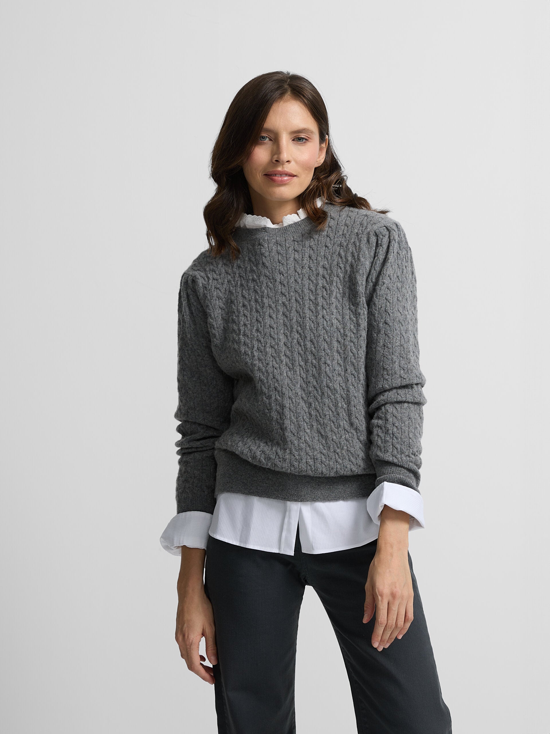 Grey poplin collar cable knit sweater