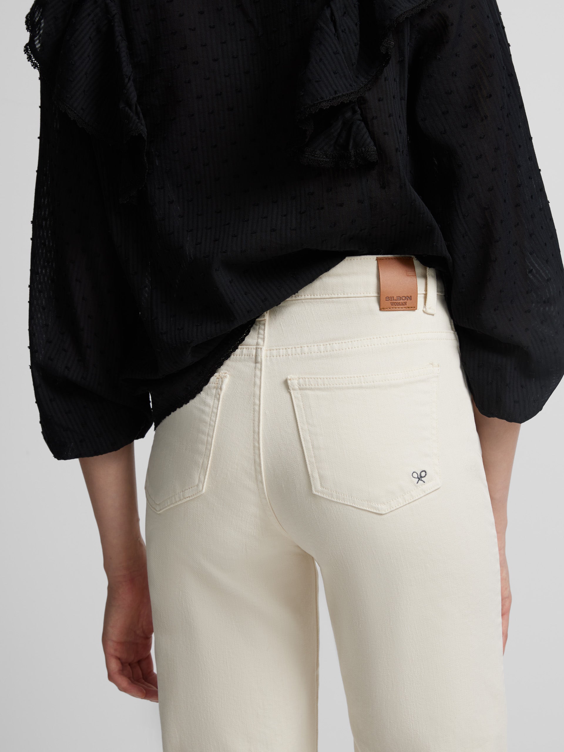 Pantalon jupe-culotte à détails bruts brodés