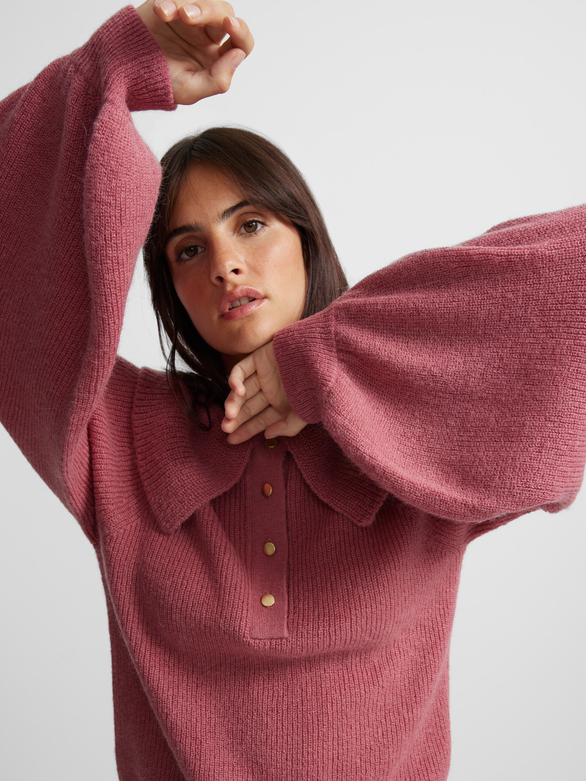 Pink ruffle collar knitted sweater