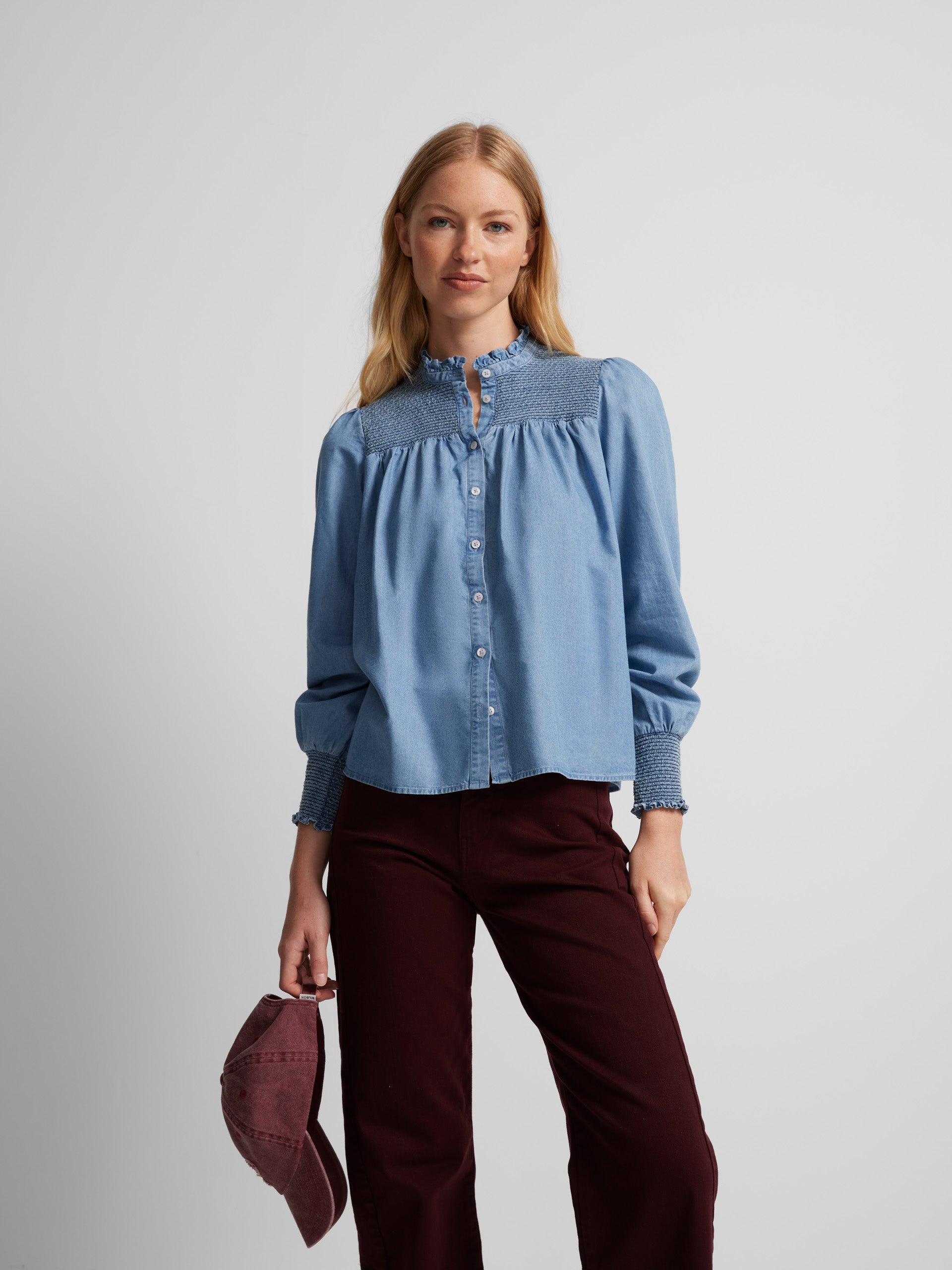 Chemise en jean à détails froncés