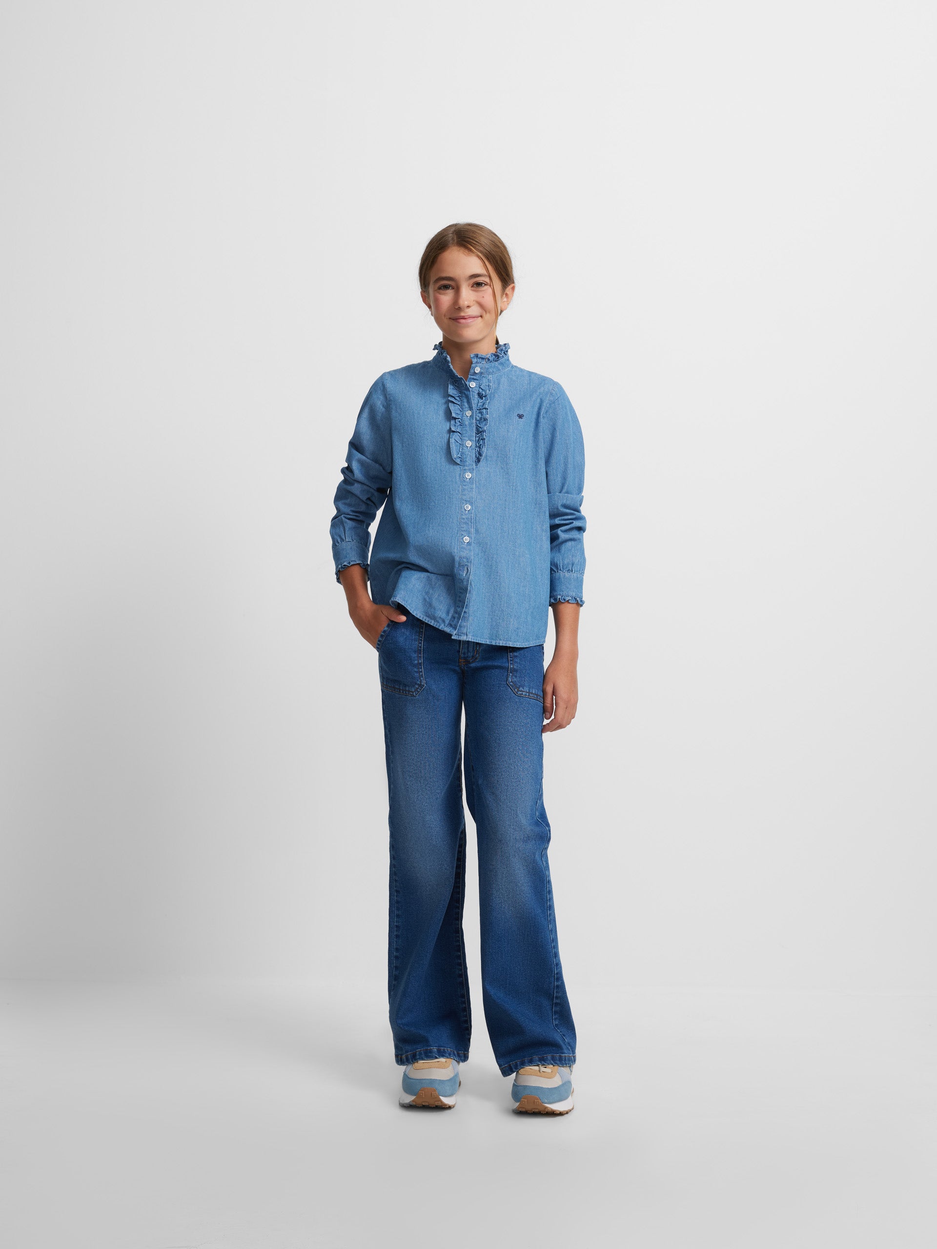 Chemise fille détails volants en jean