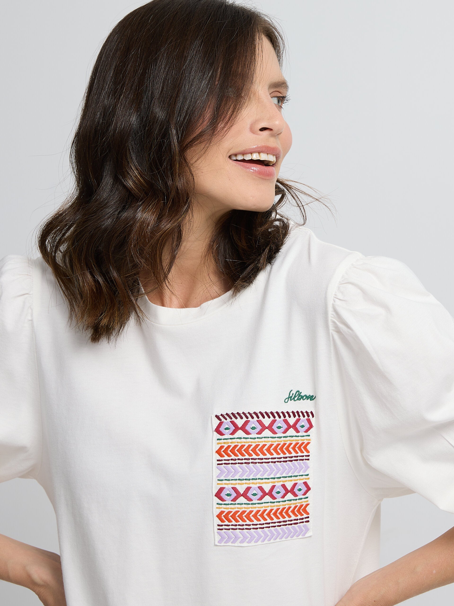 White ethnic pocket woman t-shirt