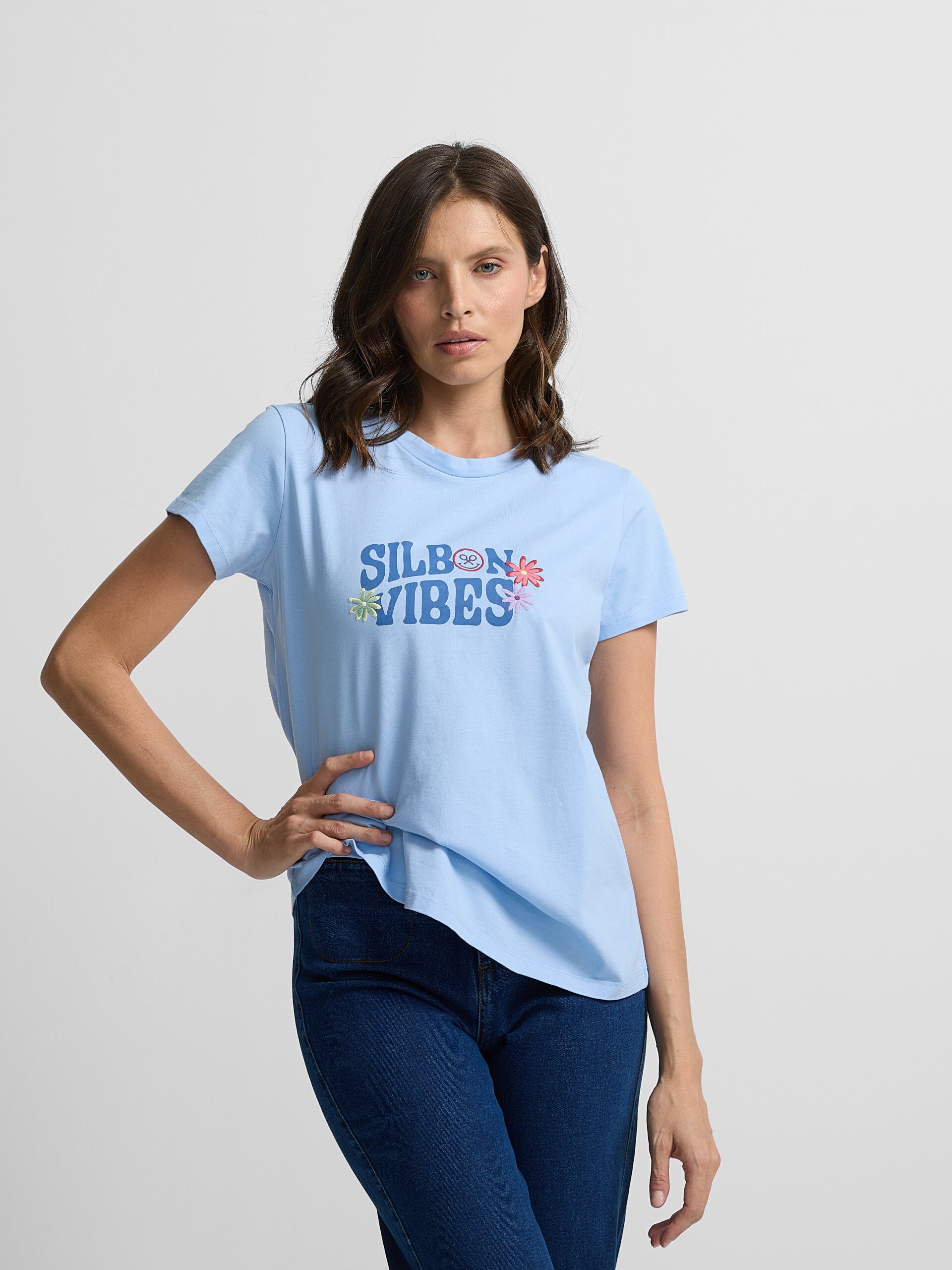 T-shirt femme à fleurs bleu clair