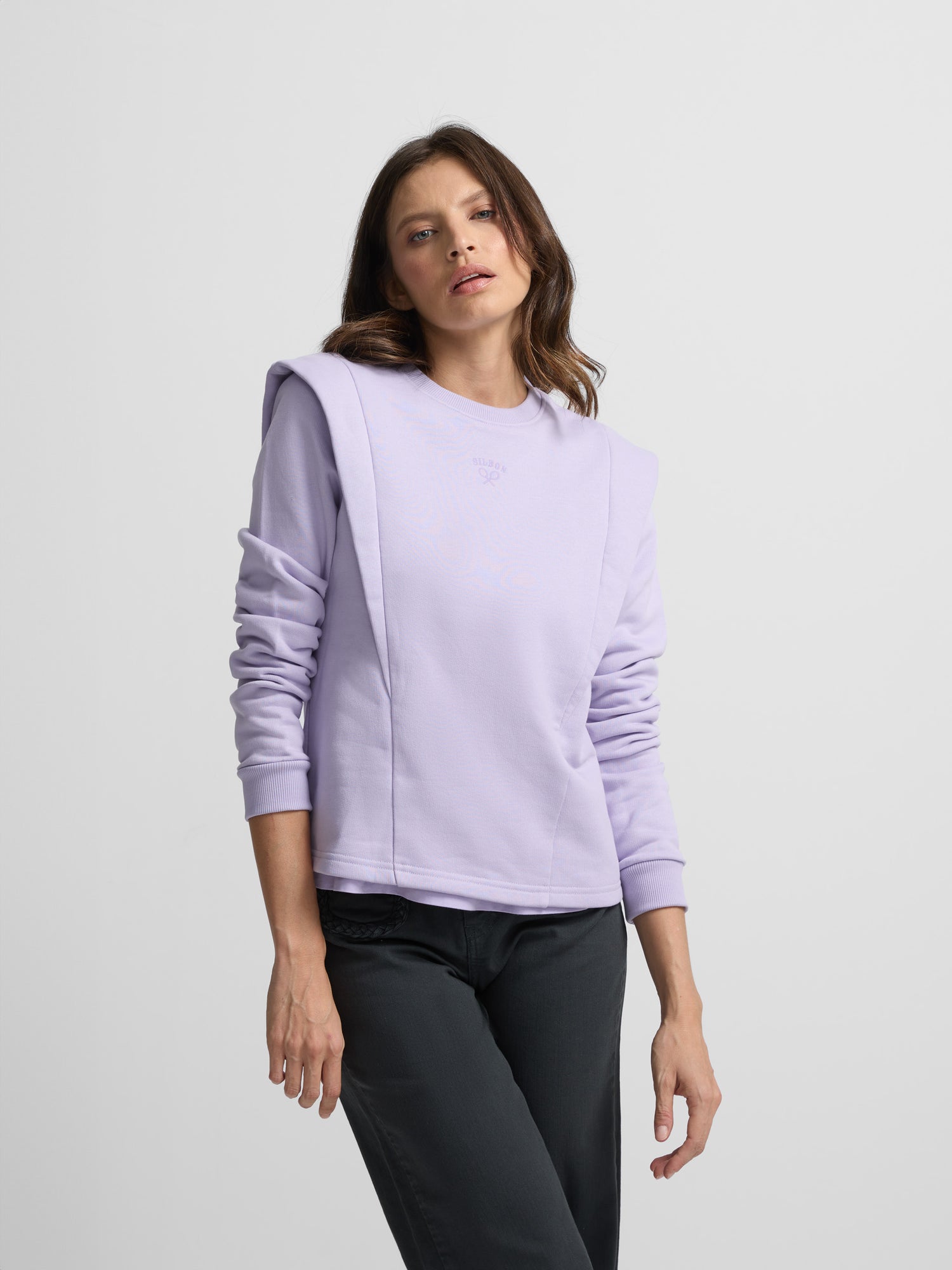 Woman sweatshirt with purple shoulder pads