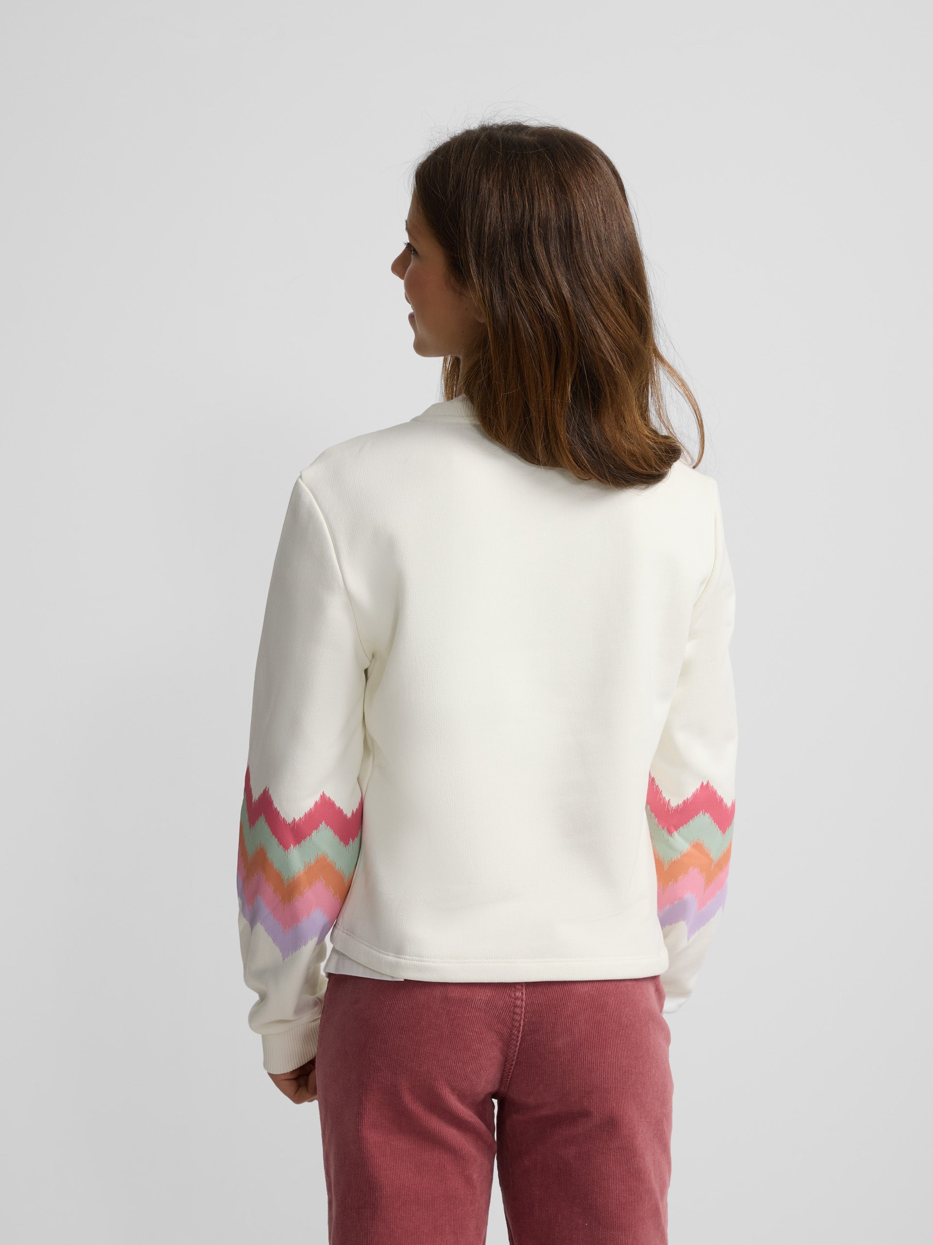 Women's sweatshirt with rose print sleeves