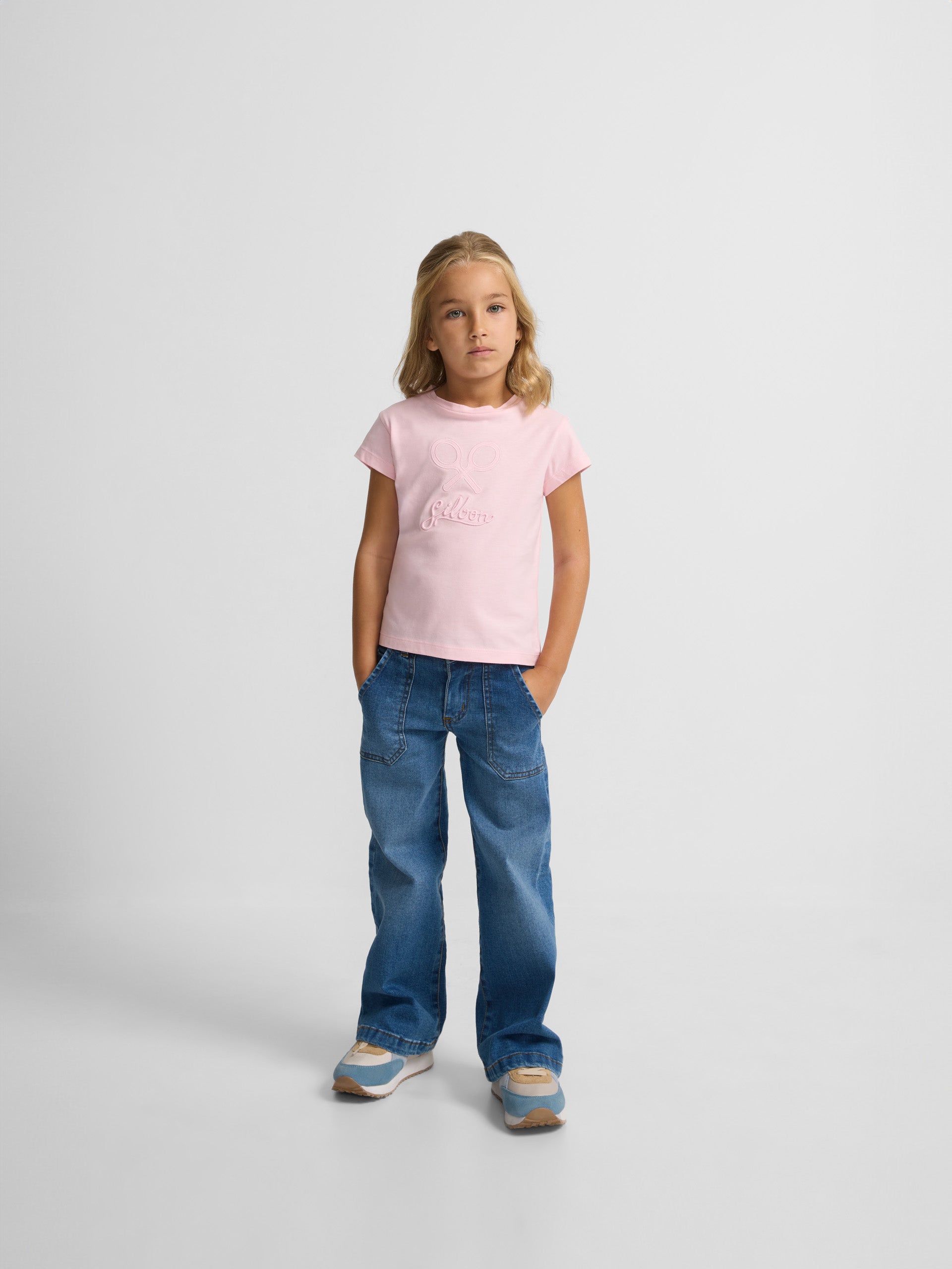 Classic pastel pink girl t-shirt