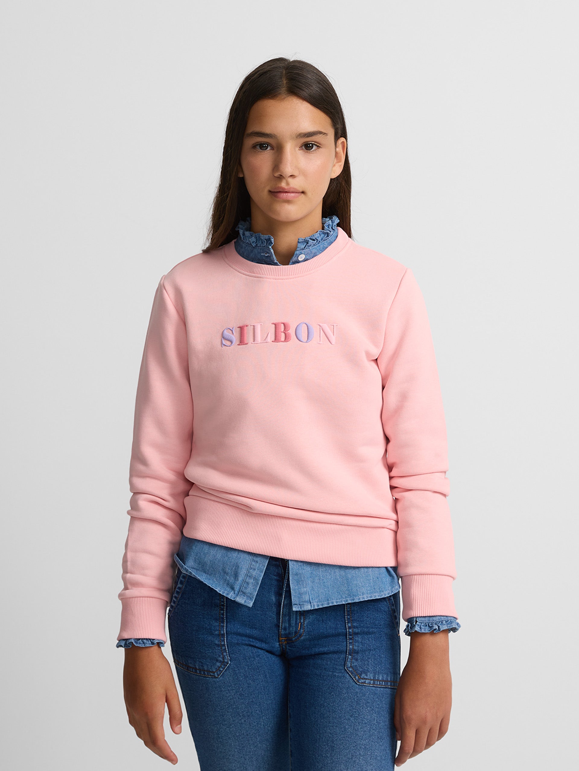 Girl's sweatshirt with pink whistle letters