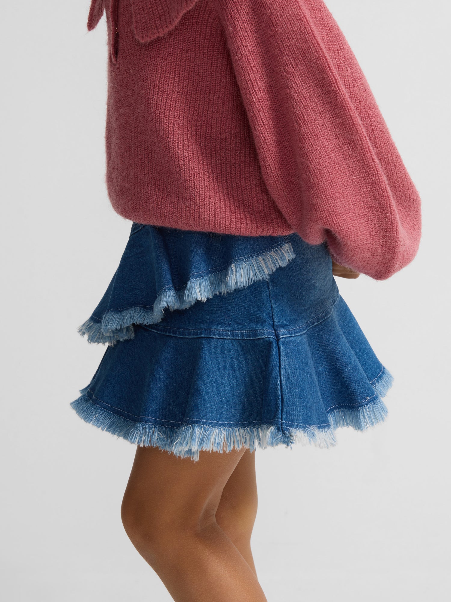 Girl's skirt with blue denim ruffles