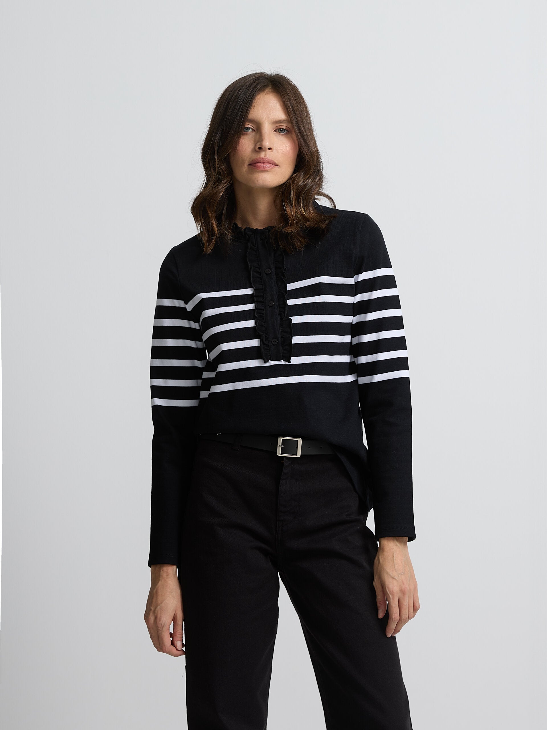 Woman's t-shirt with ecru and black stripes