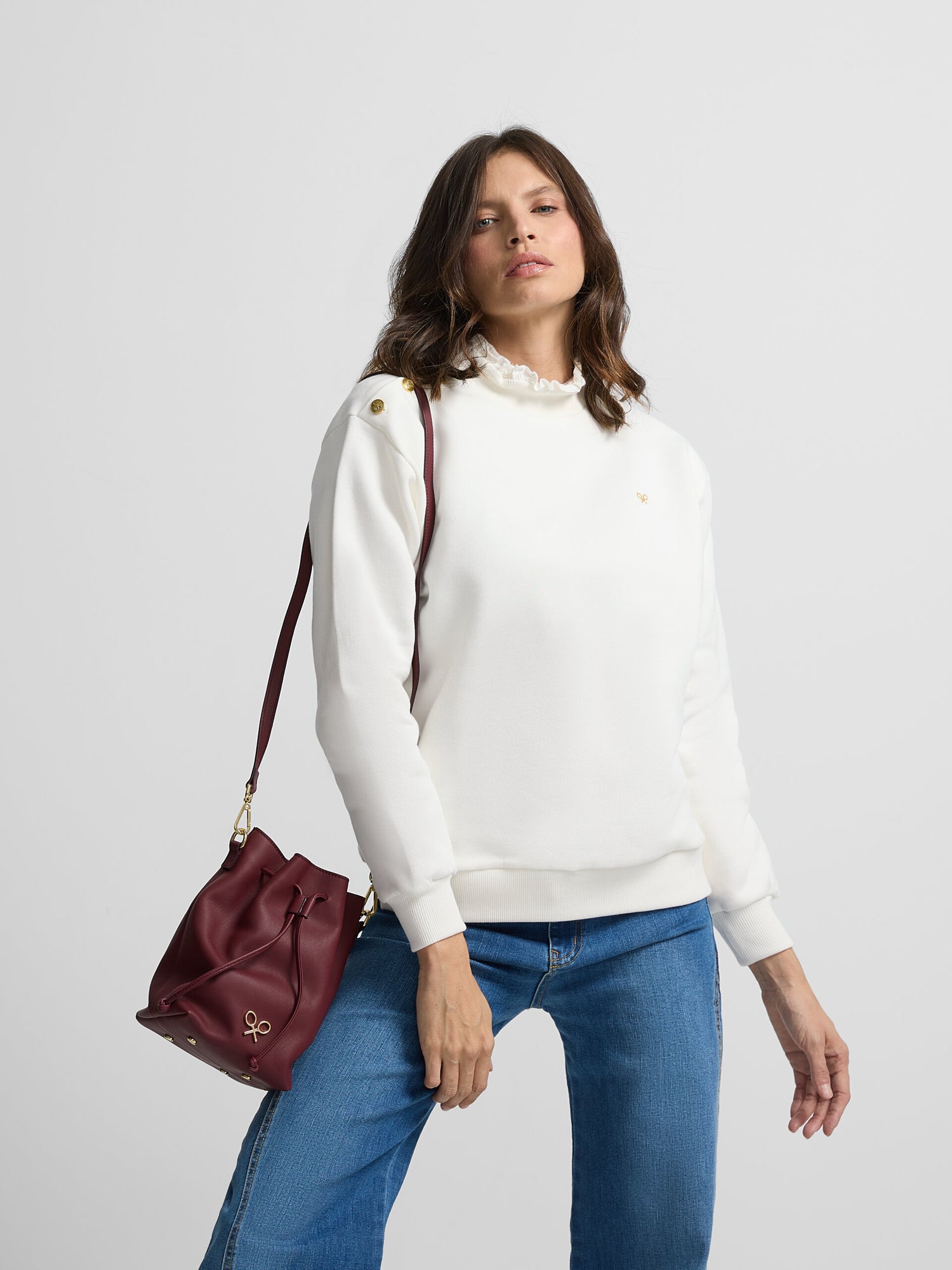 Raw women's sweatshirt with ruffle collar