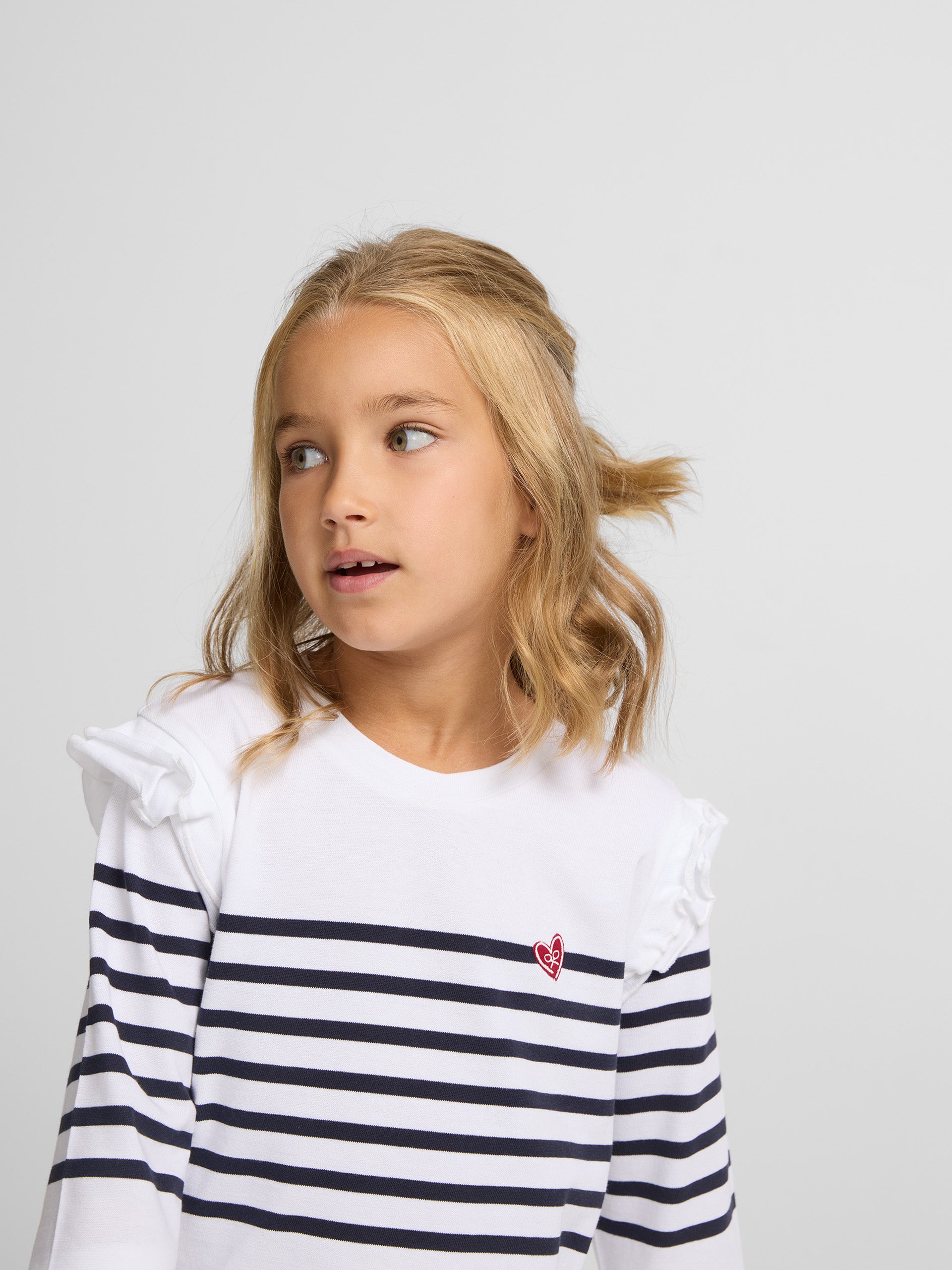 Girl's long-sleeved t-shirt with ecru and black stripes