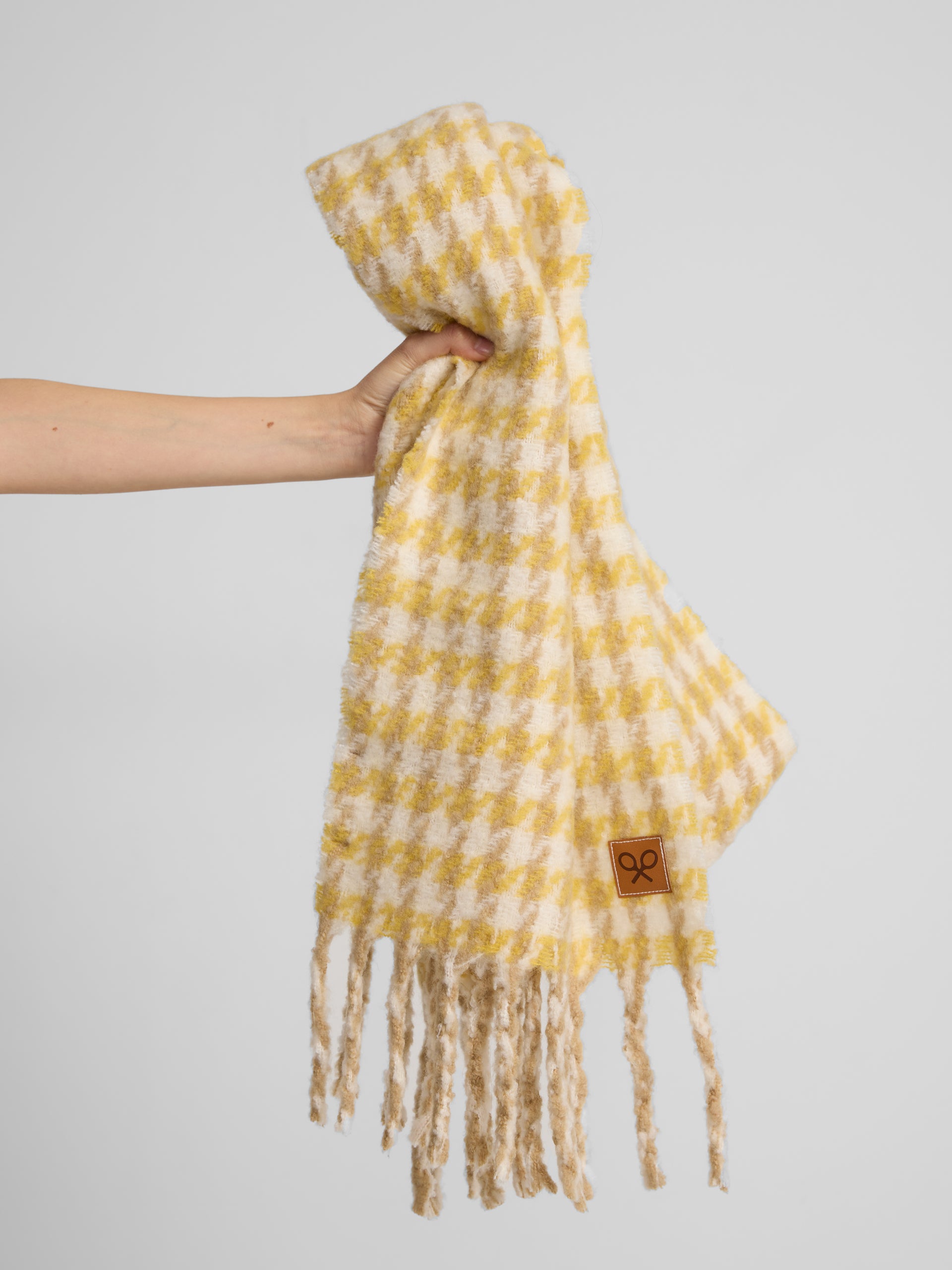 Beige and yellow houndstooth scarf