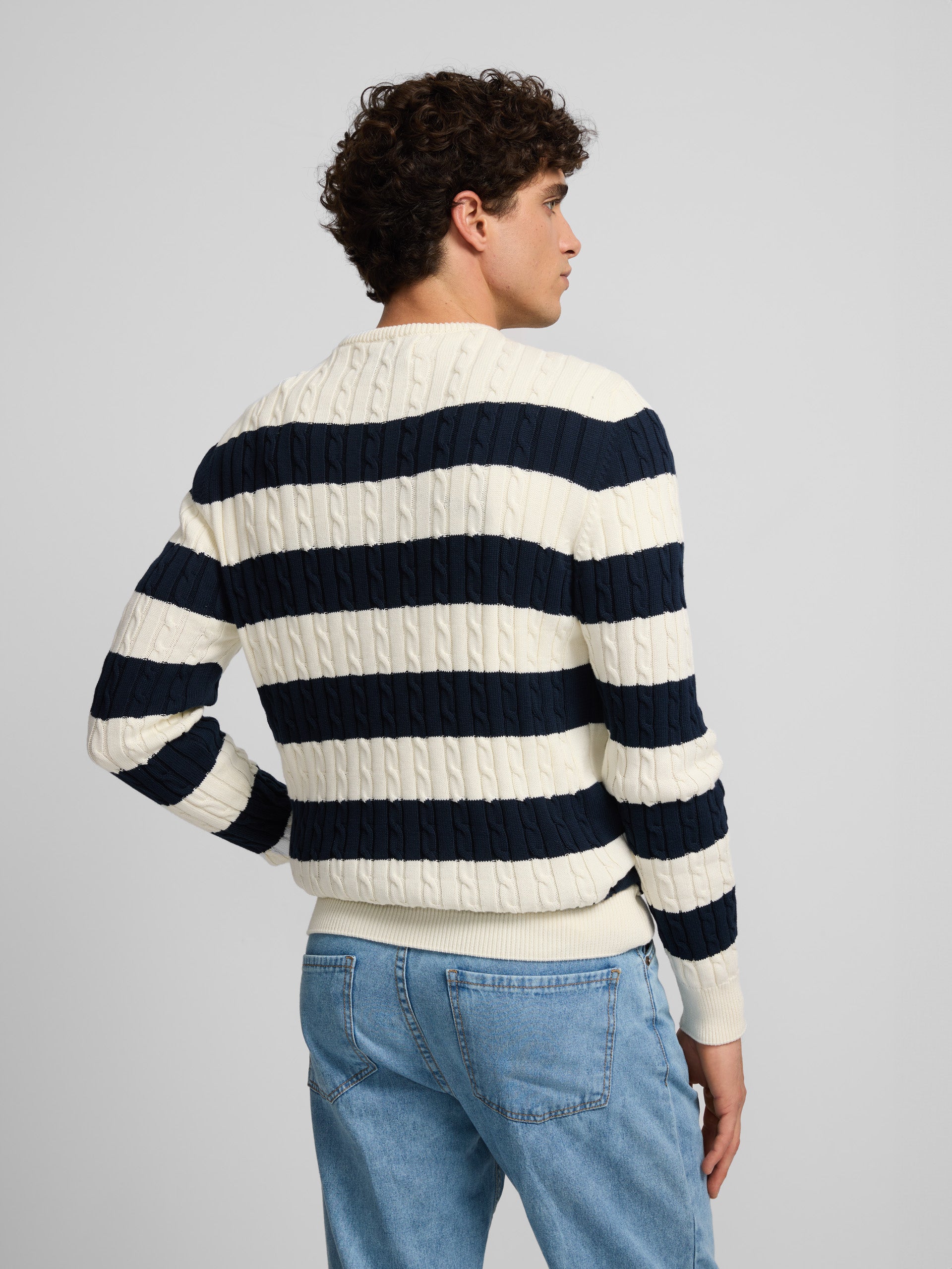 Nautical eights jersey with navy blue stripes