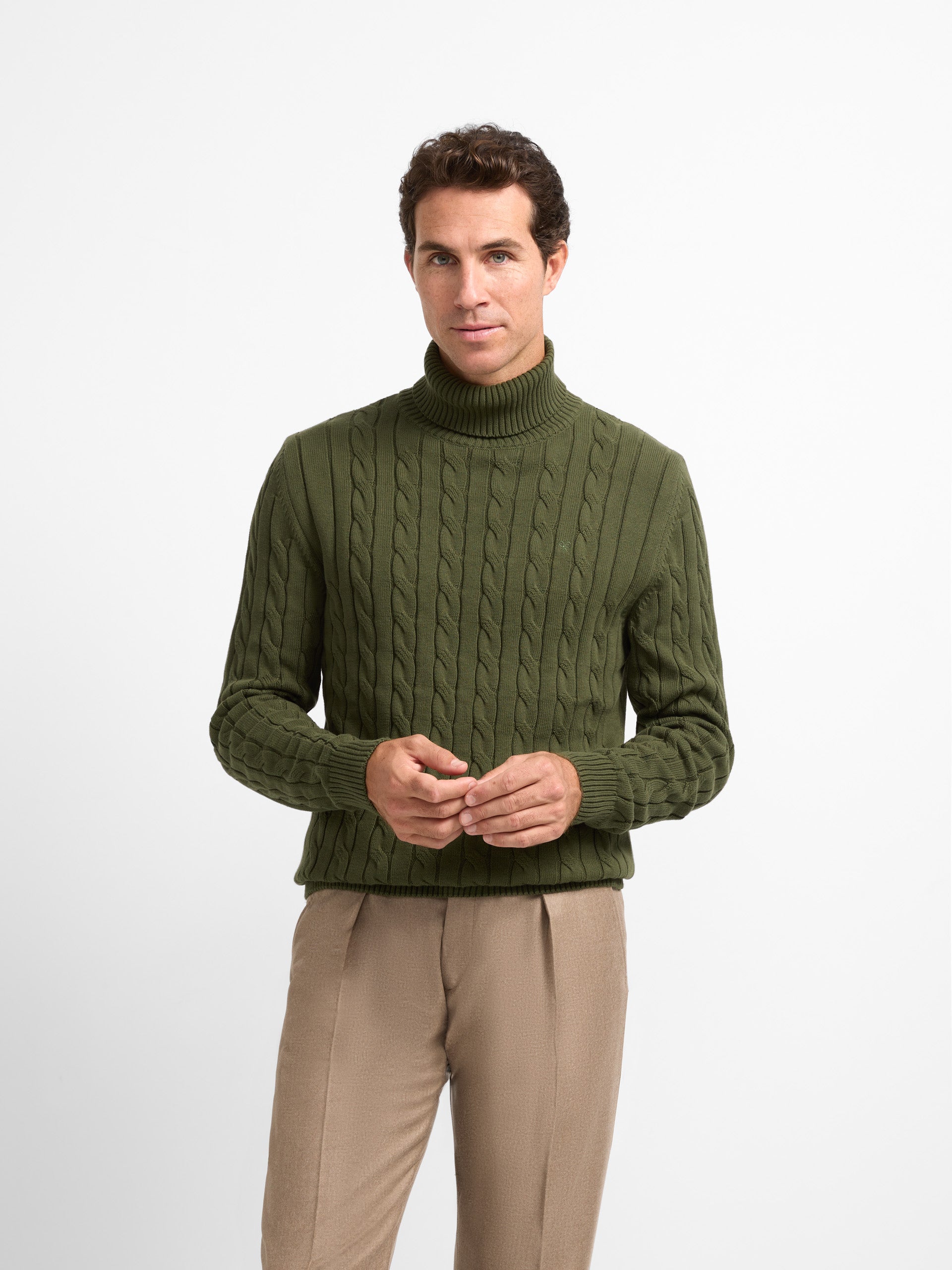 Unique green turtleneck braided jersey